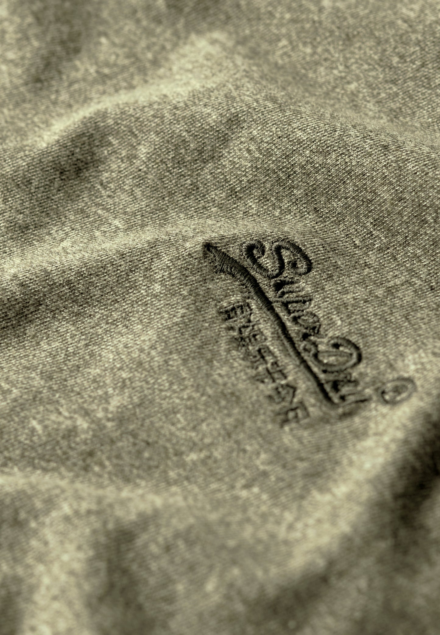 Essential T-Shirt aus Bio-Baumwolle mit Logo