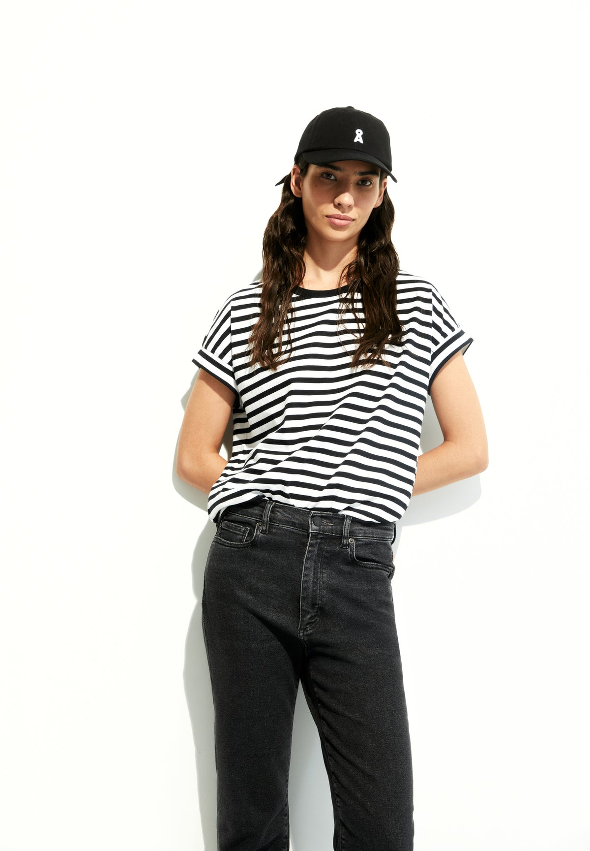 IDAARA STRIPE T-SHIRT