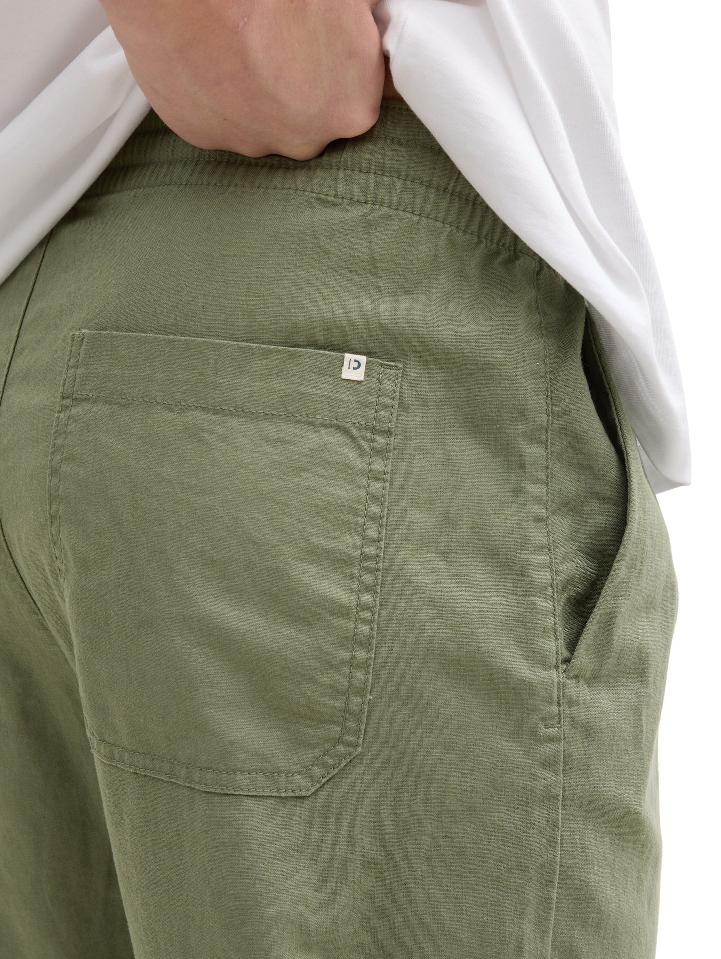 Loose Fit Hose mit Leinenanteil