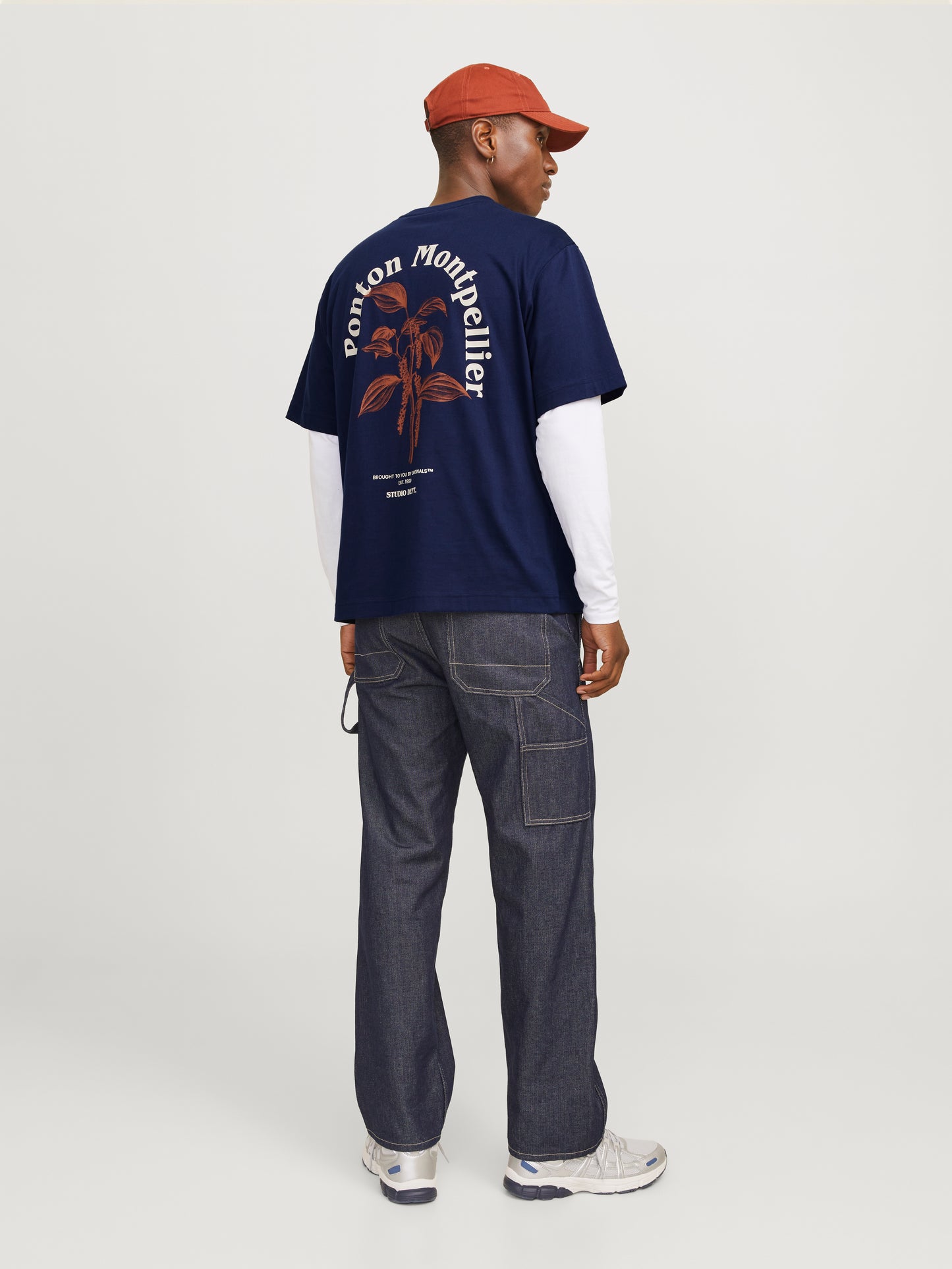 JORPAROS EASTER SKETCH TEE SS CREW N LN