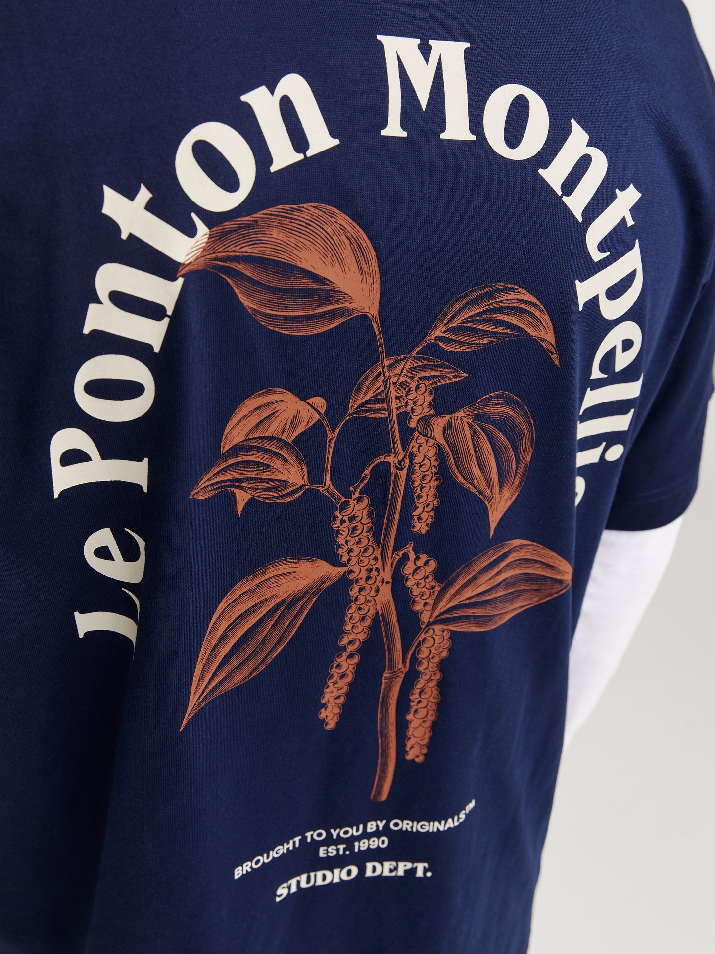 JORPAROS EASTER SKETCH TEE SS CREW N LN