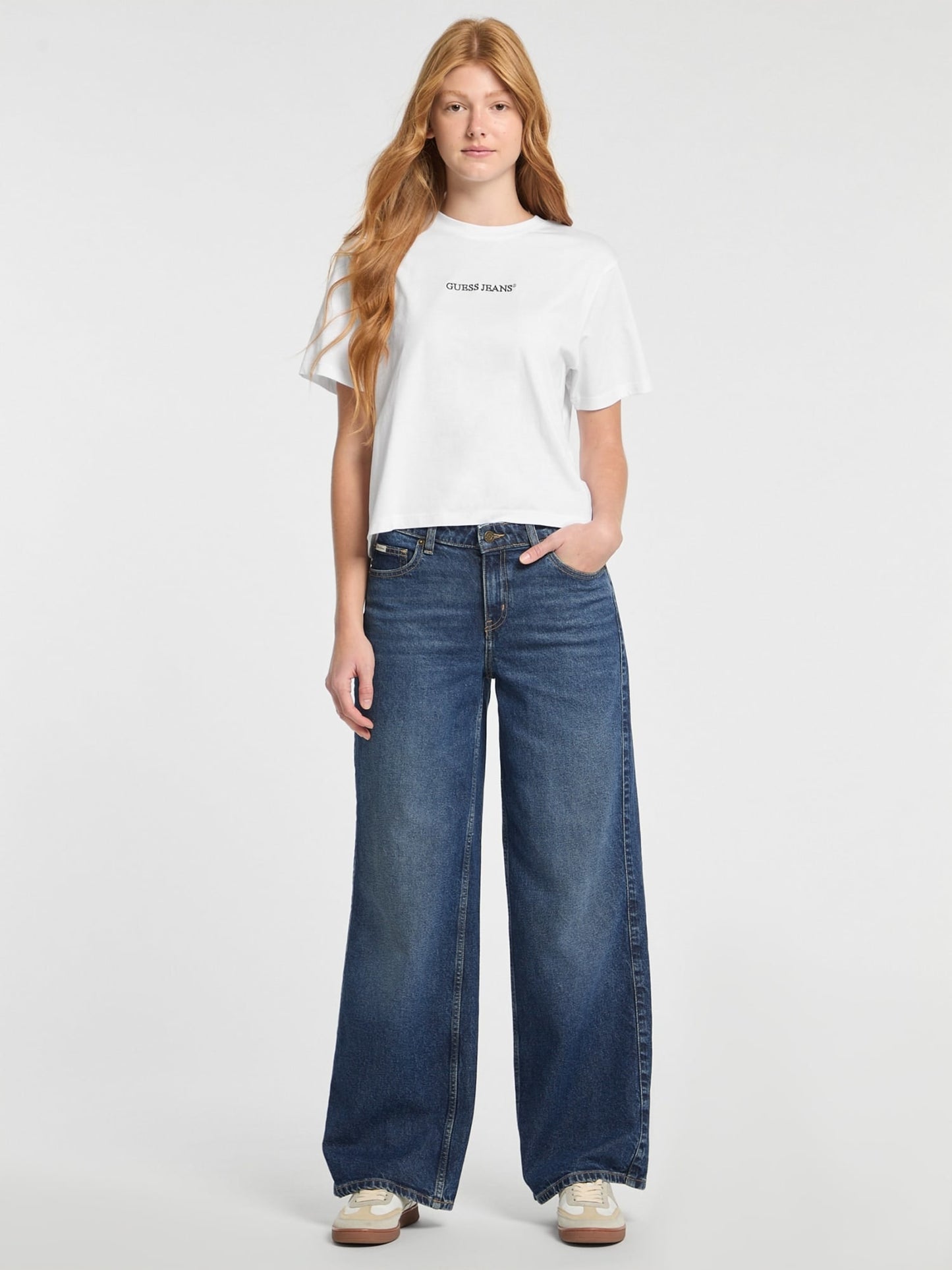 GJ SS CN BOXY EMBRO LOGO TEE