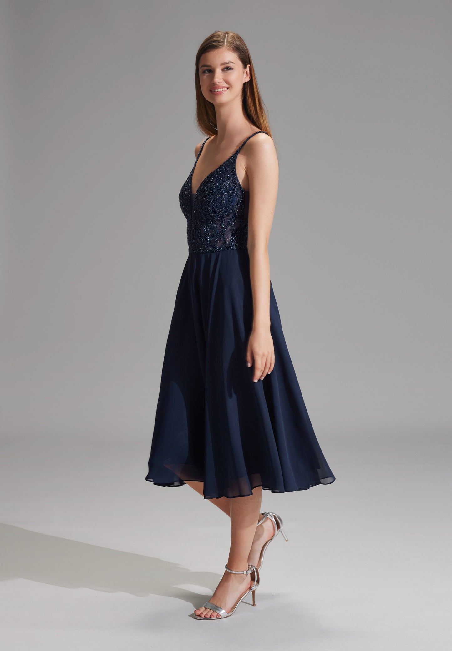 Cocktailkleid aus Materialmix