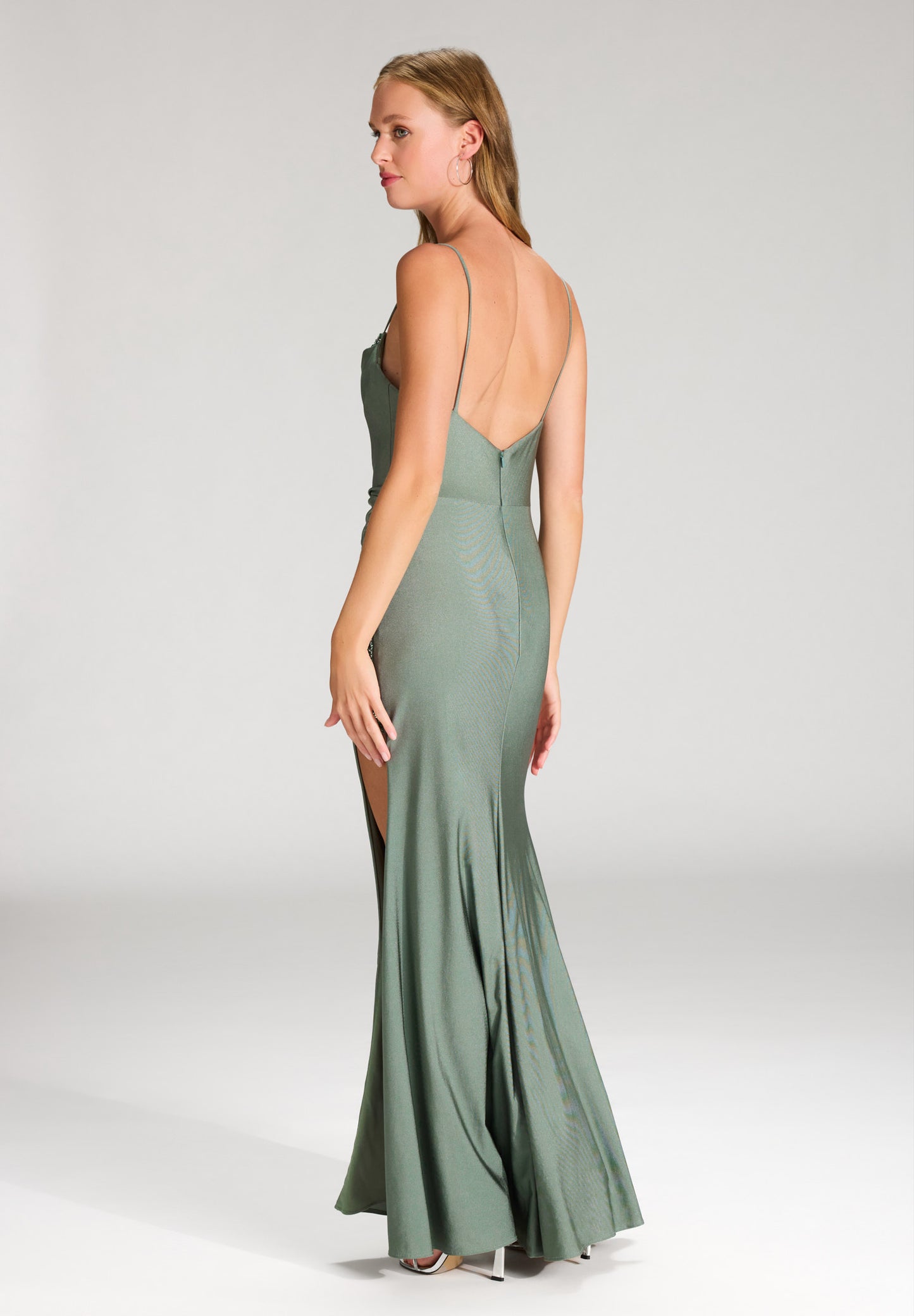 Bodycon-Kleid mit seitlichem Beinschlitz und Ziersteinapplikation