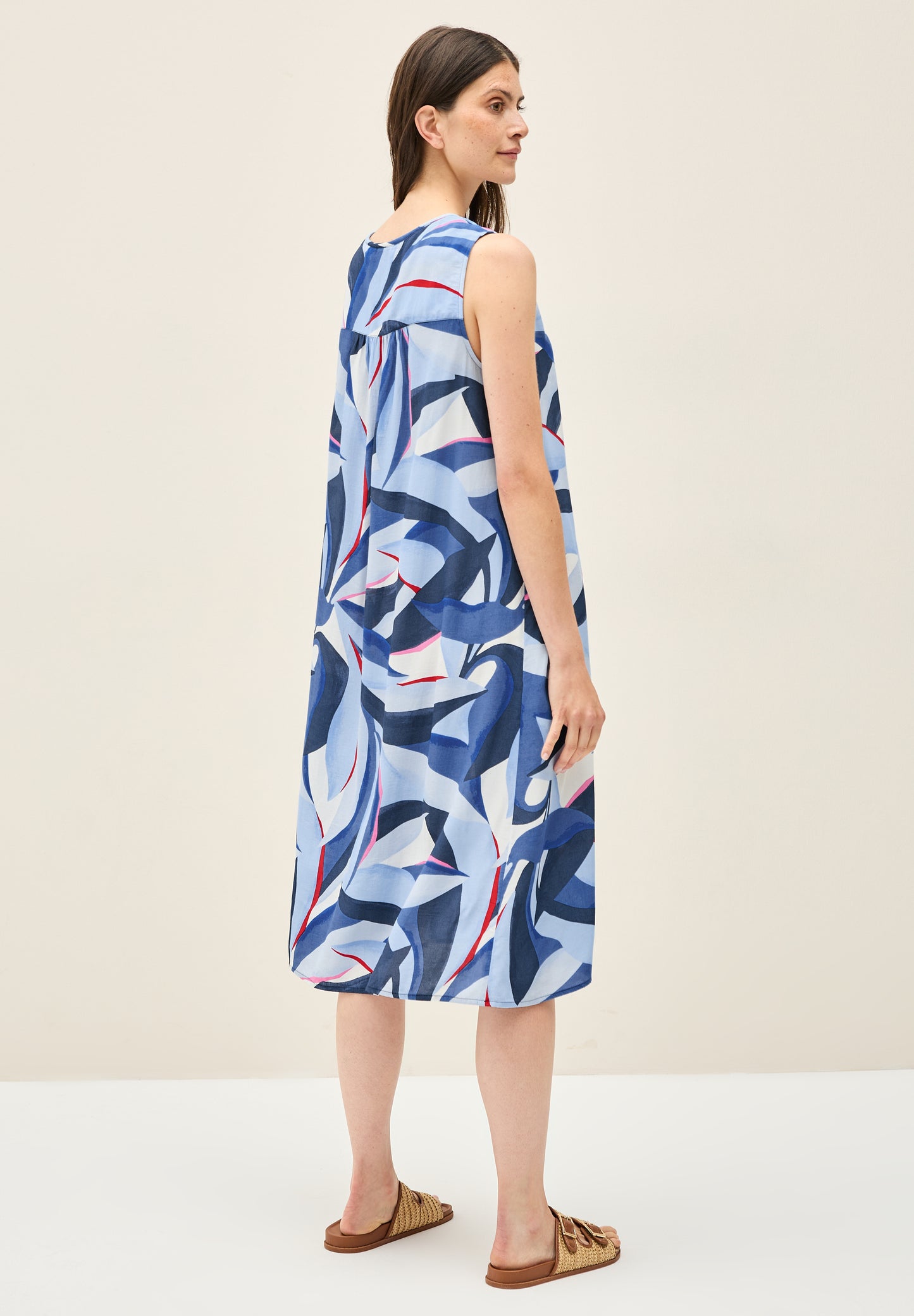 Gemustertes Kleid