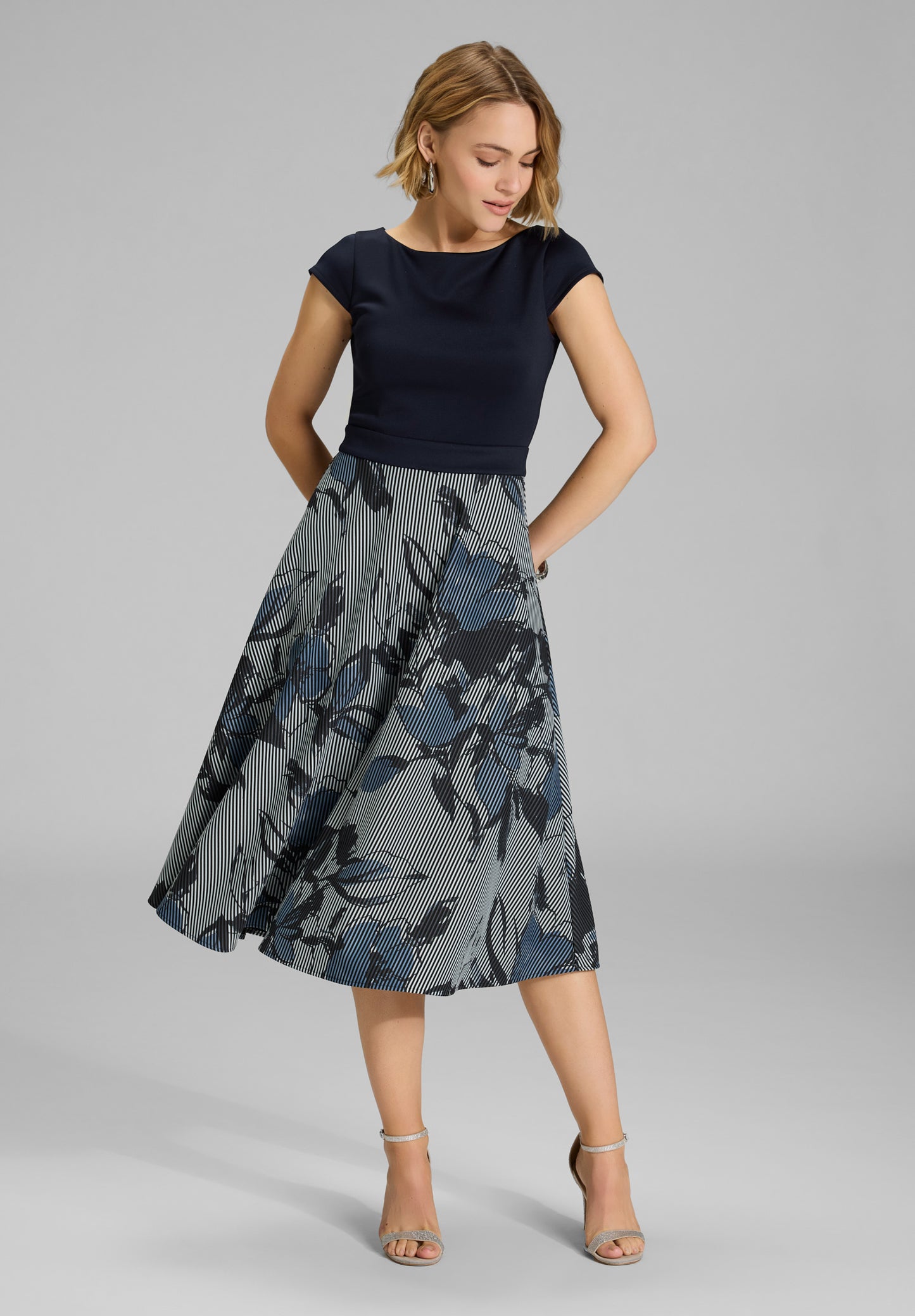 Midi Kleid aus bedrucktem Ottoman mit Scuba Oberteil