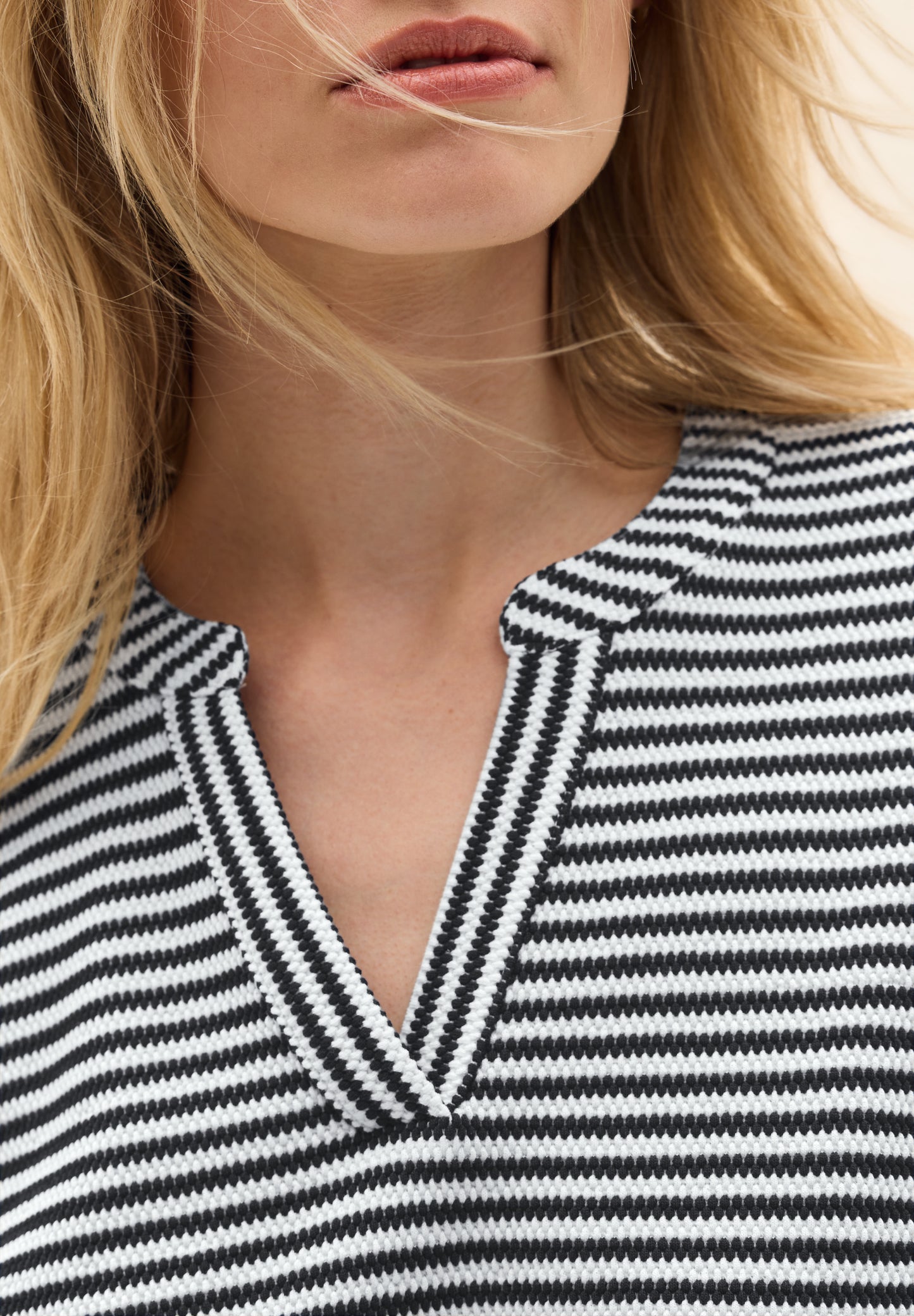 Gestreiftes Strukturshirt