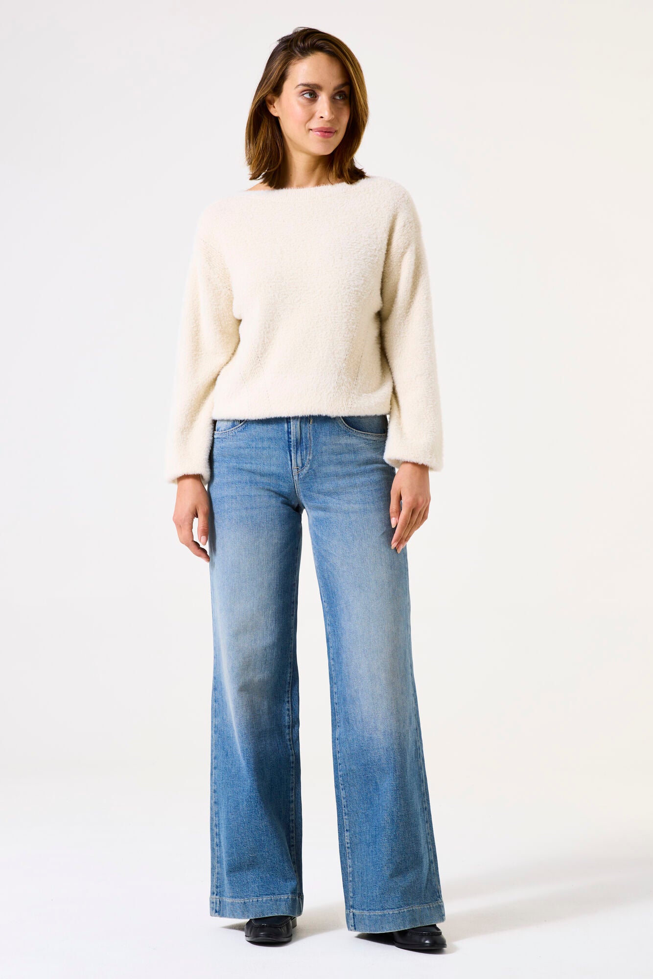 249 Celia wide