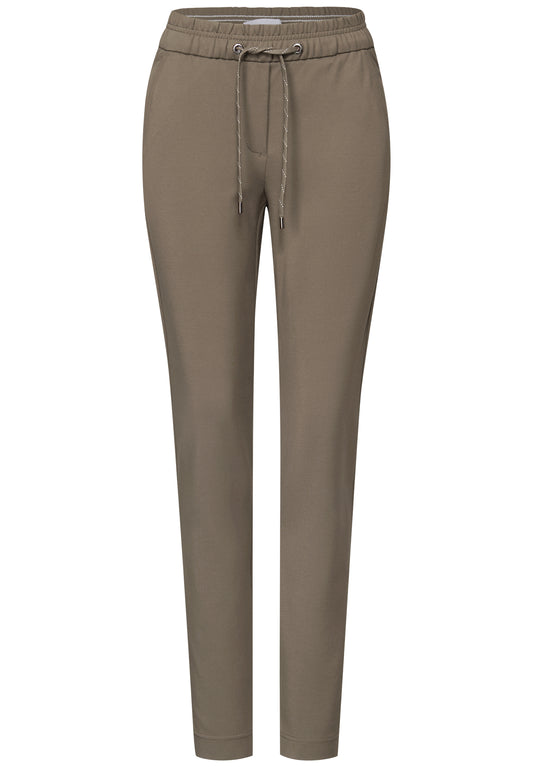 Casual Fit Hose