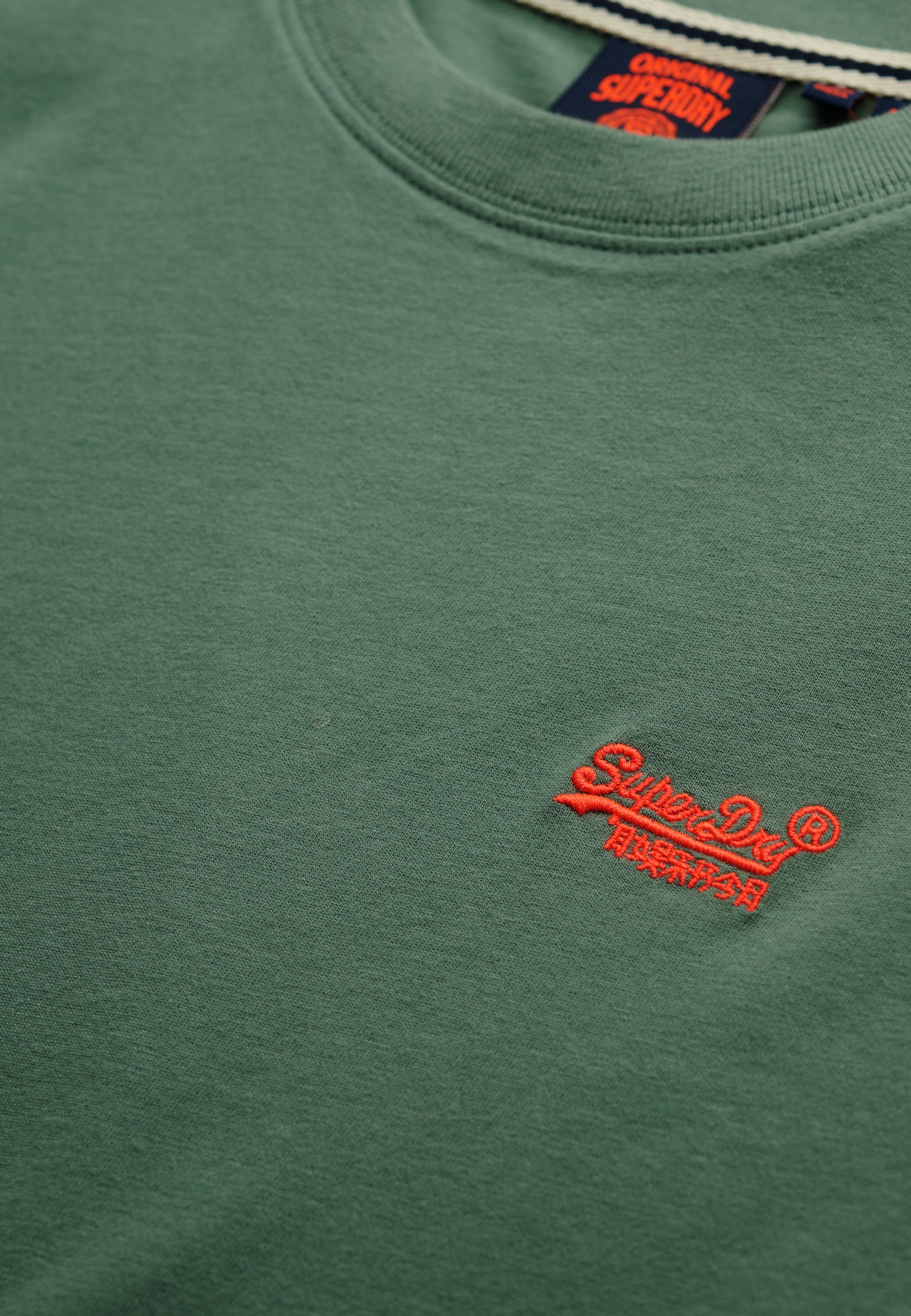 Essential Logo T-Shirt aus Bio-Baumwolle