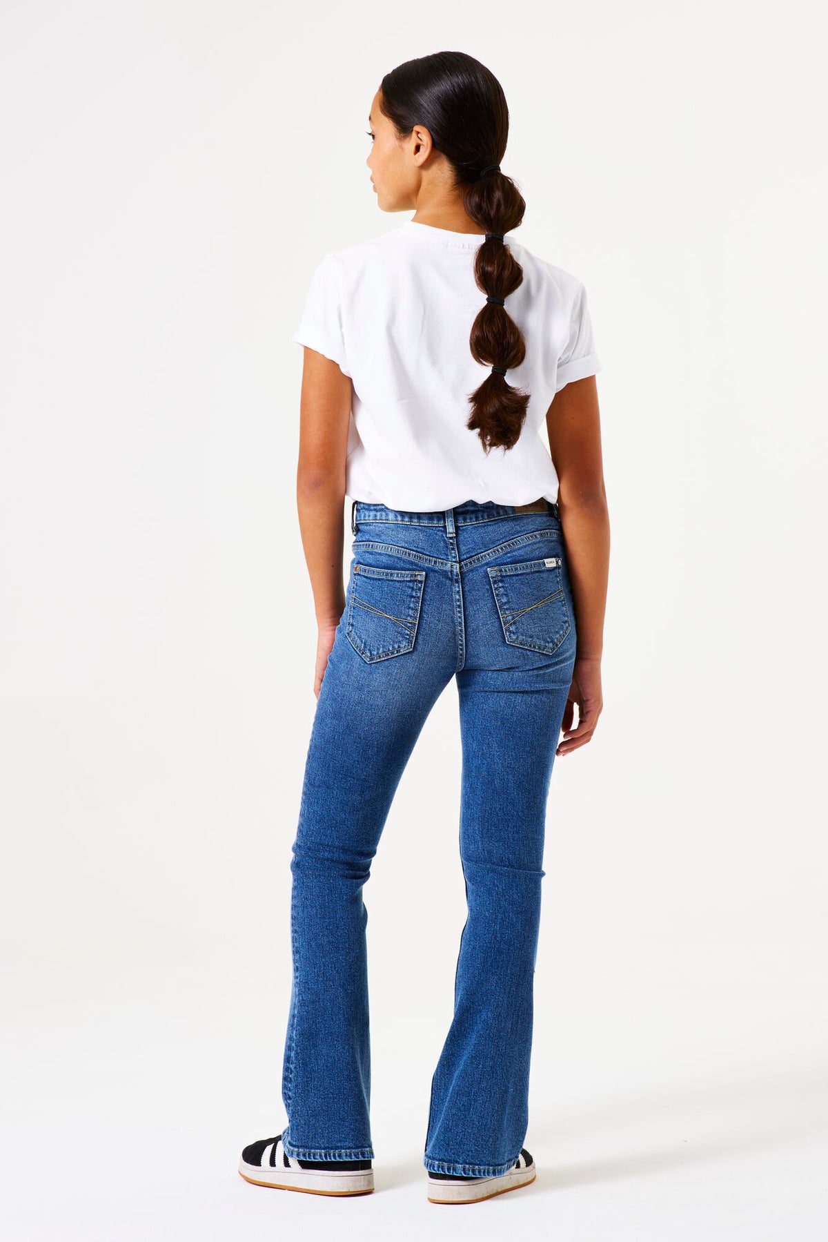 575 Rianna