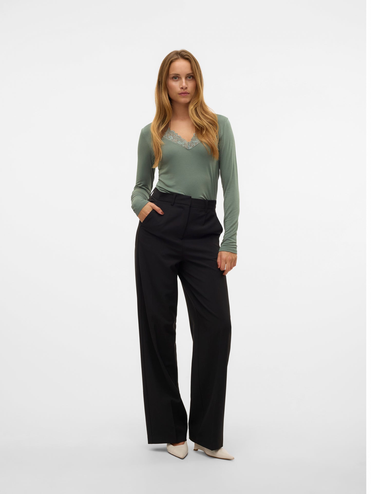 VMROSA LS V-NECK LACE TOP GA JRS NOOS