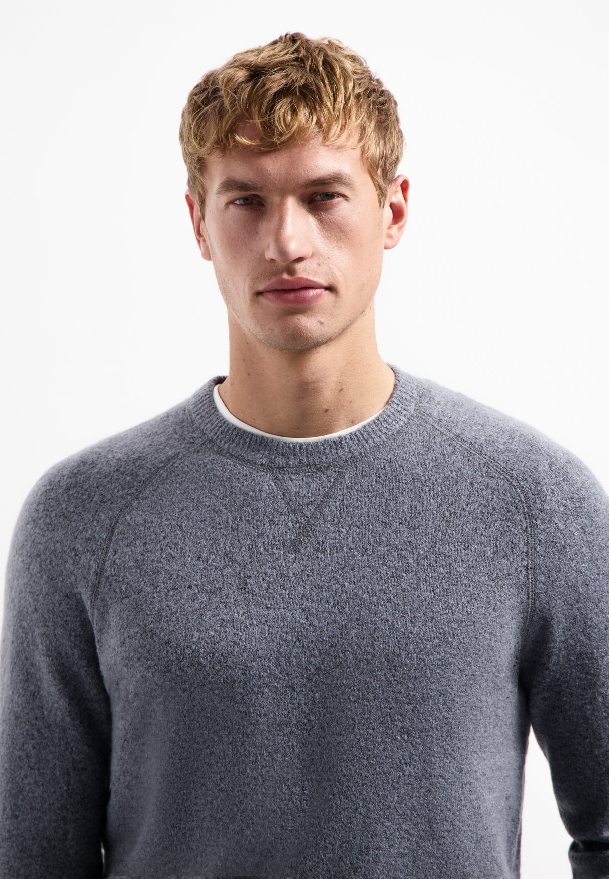 Pullover Crewneck Soft Wool Blend