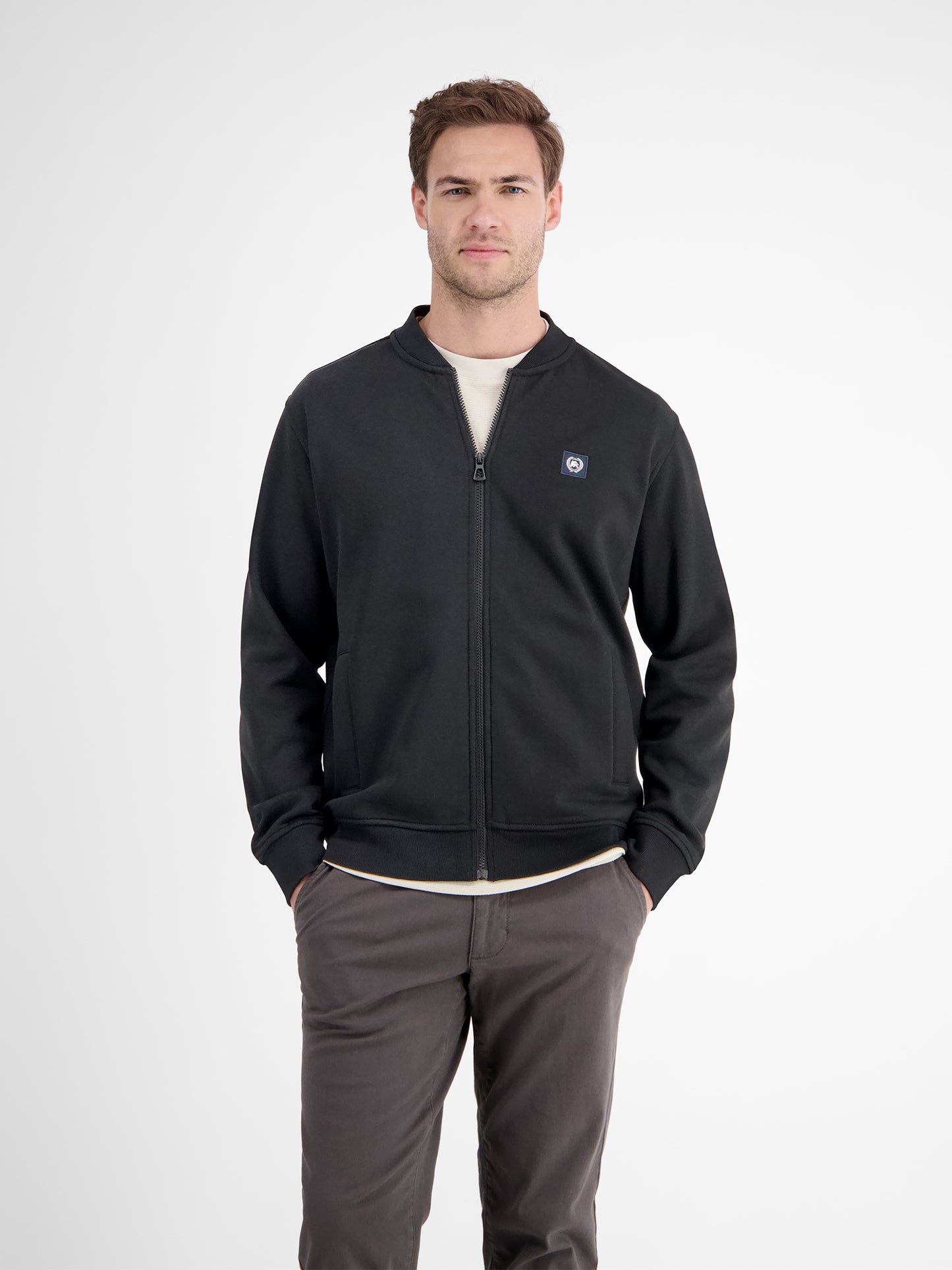 JACKE FULLZIP