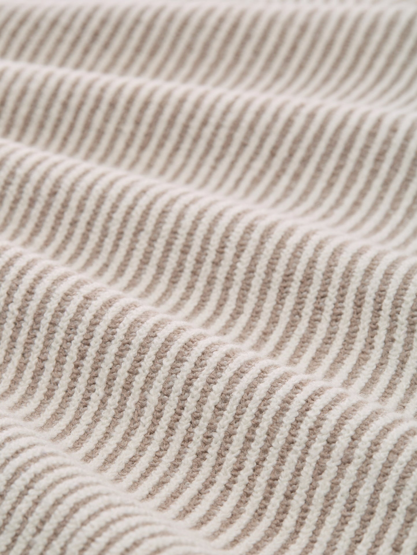 Loose Fit Strickpullover mit Stehkragen