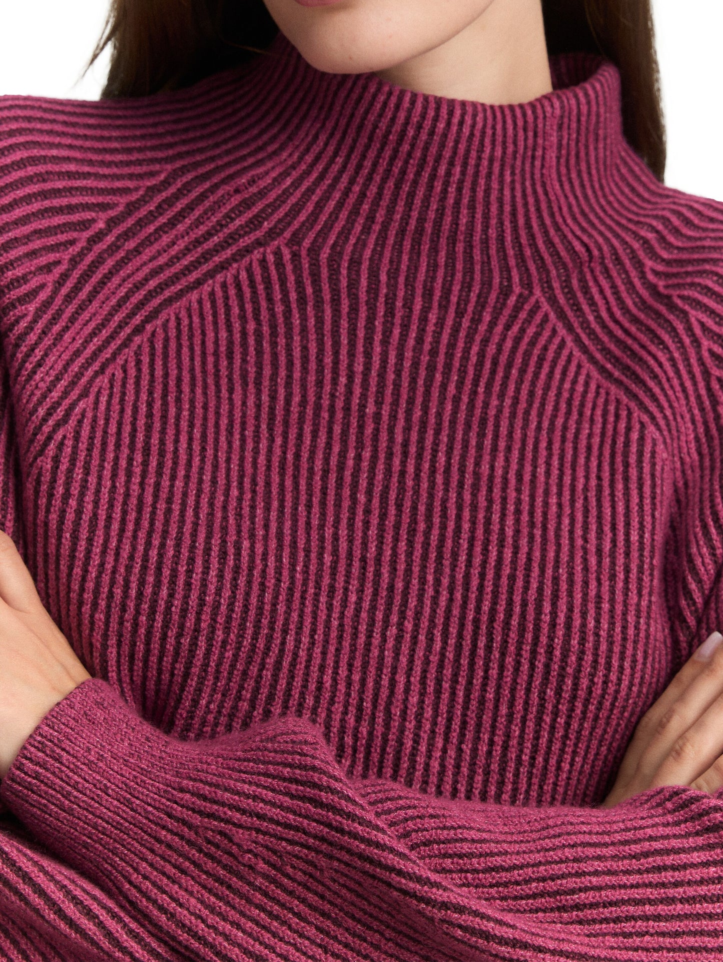 Loose Fit Strickpullover mit Stehkragen