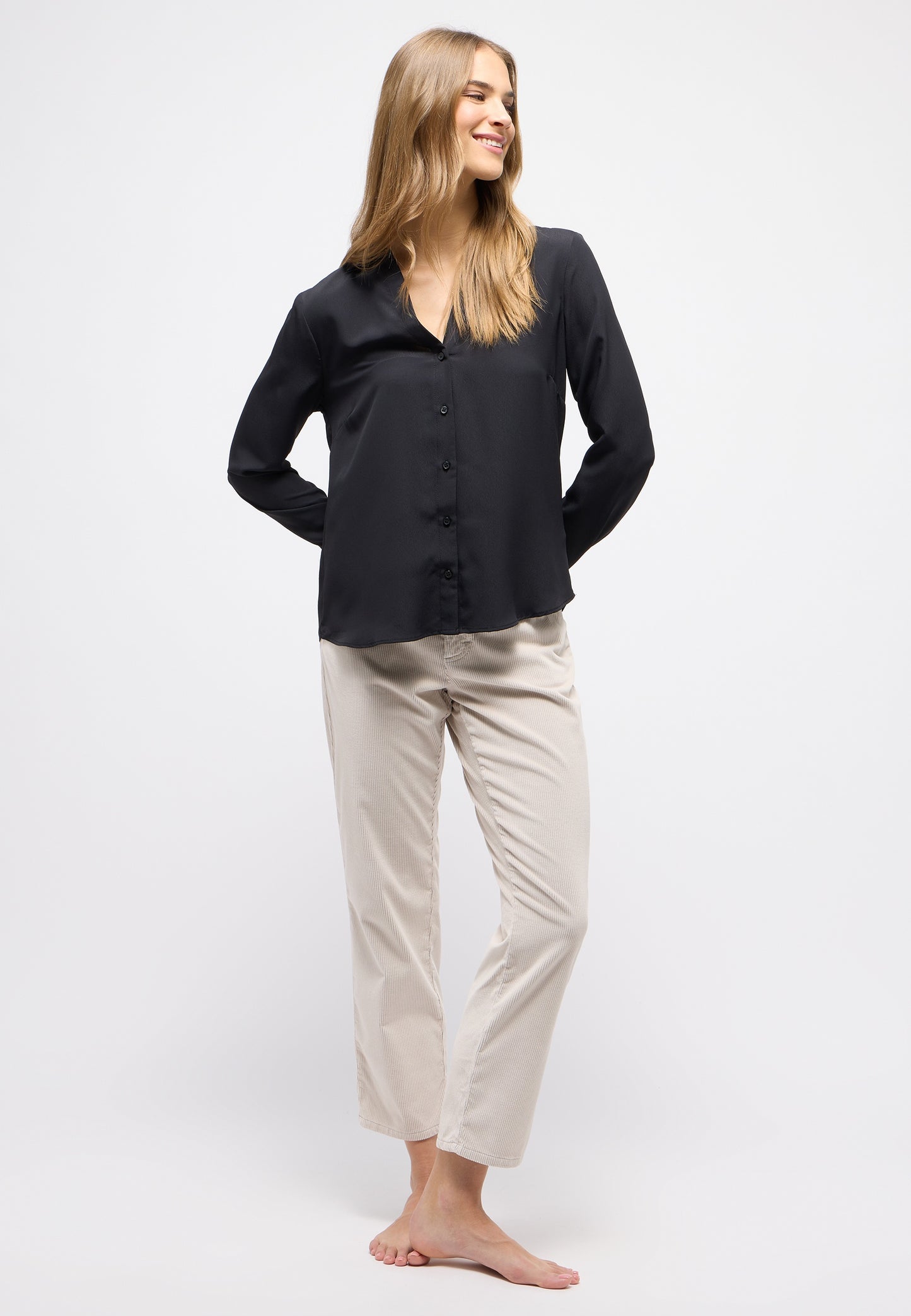 5648100-489 DARLEEN CROP