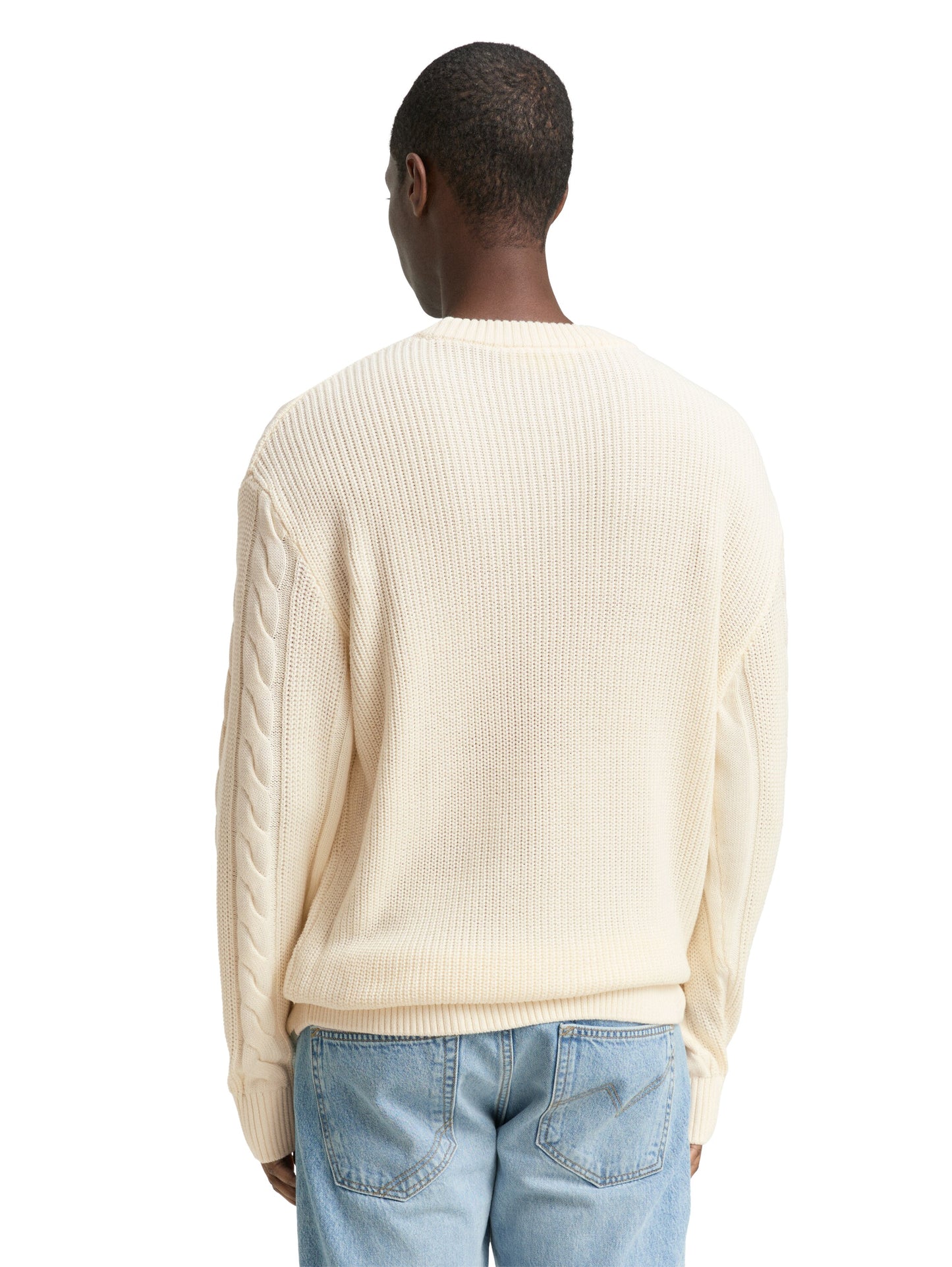 Strickpullover mit Zopf-Muster