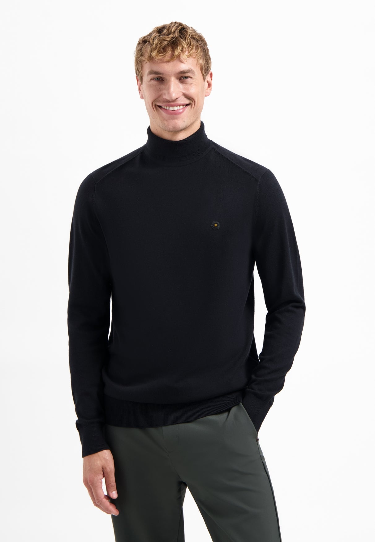 Pullover Roll Neck