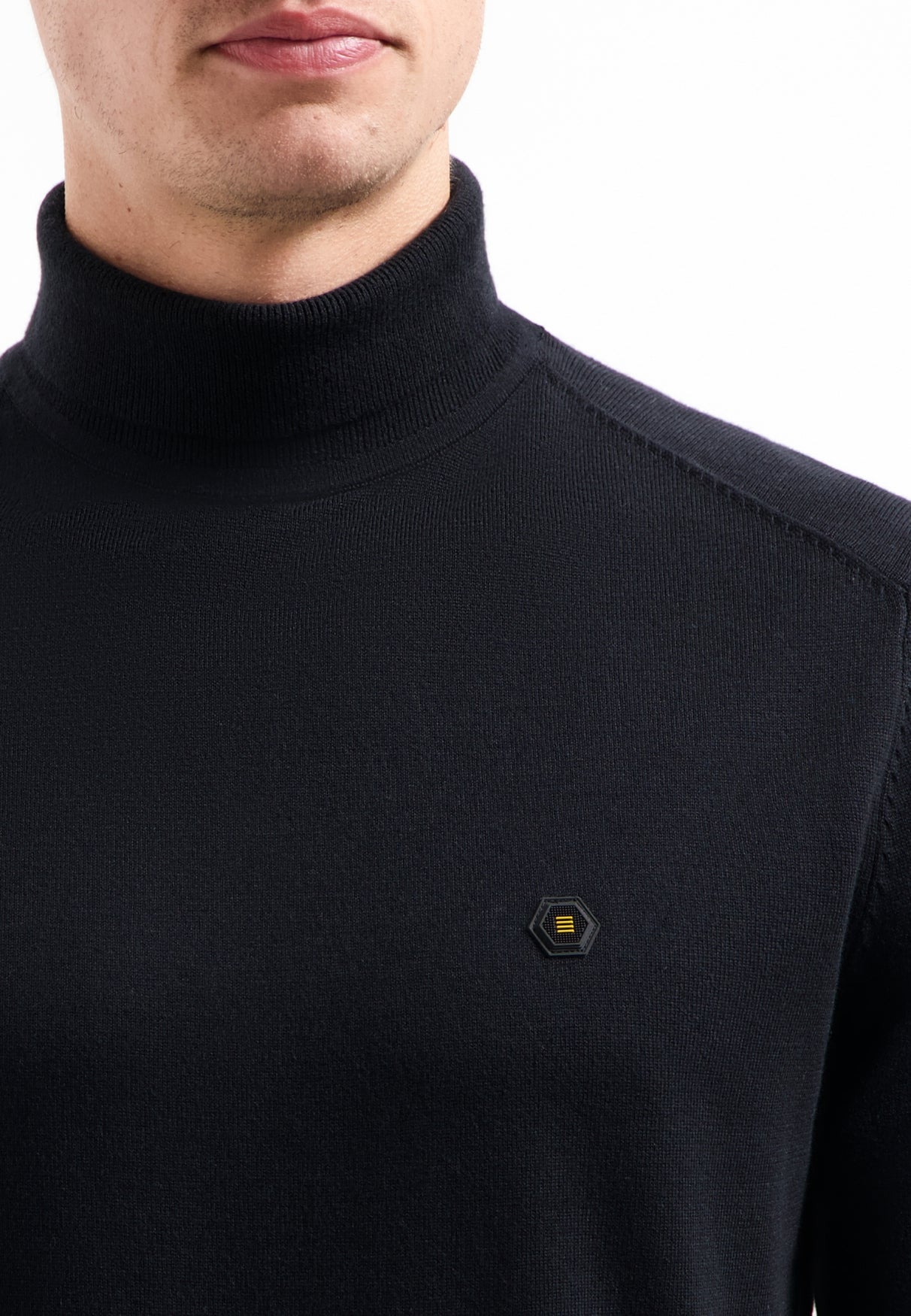 Pullover Roll Neck