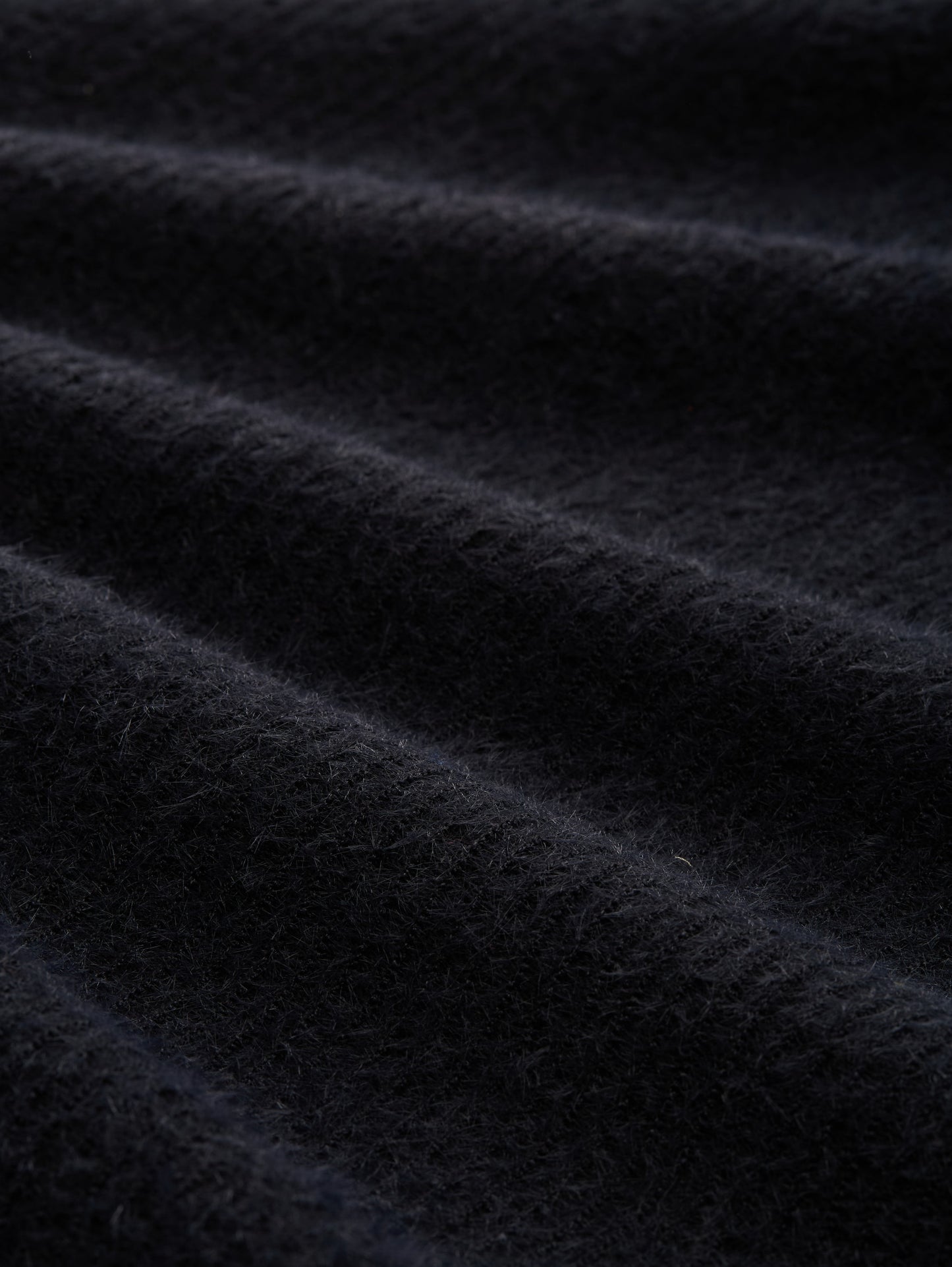 Strickpullover aus Federgarn