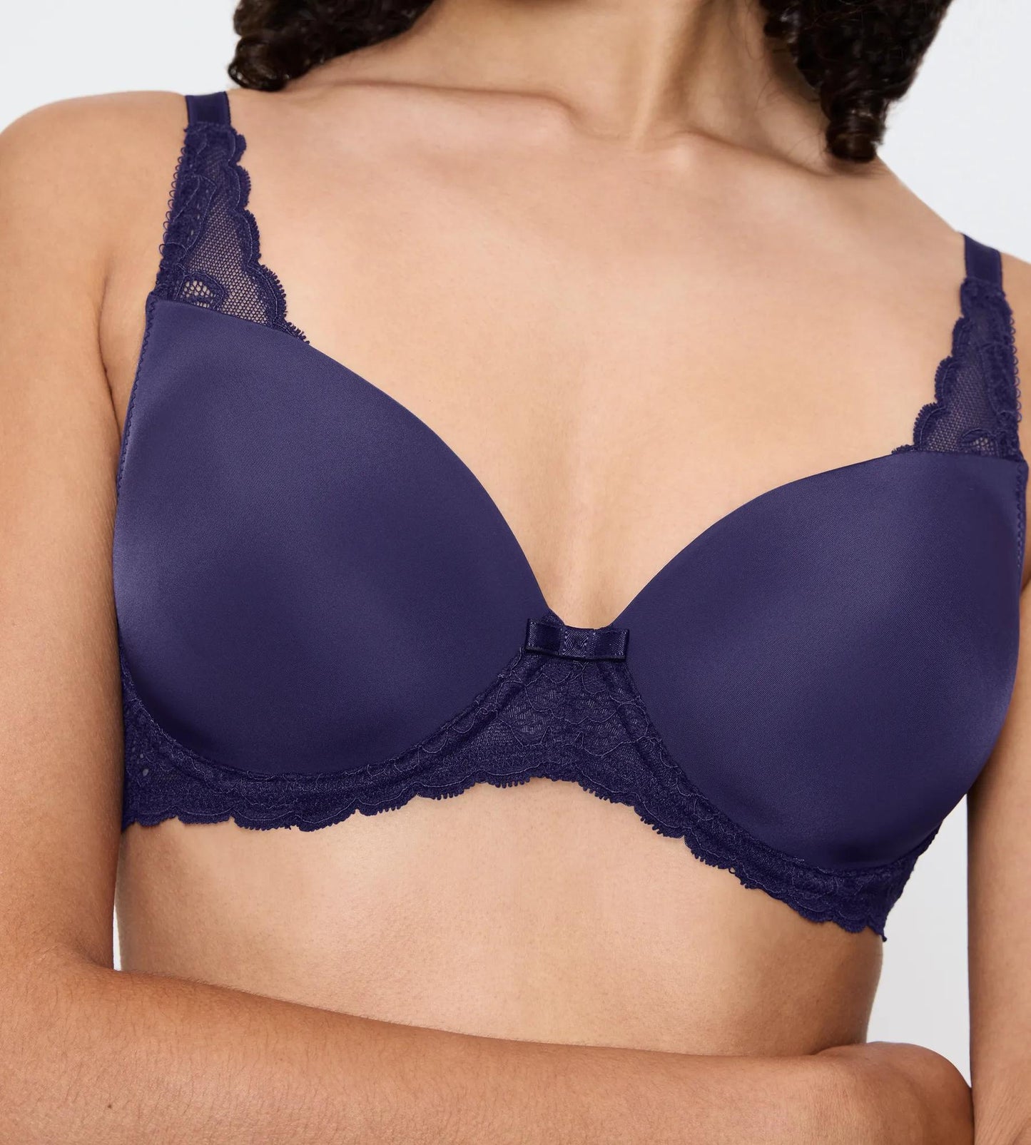 Amourette Spotlight WHP X