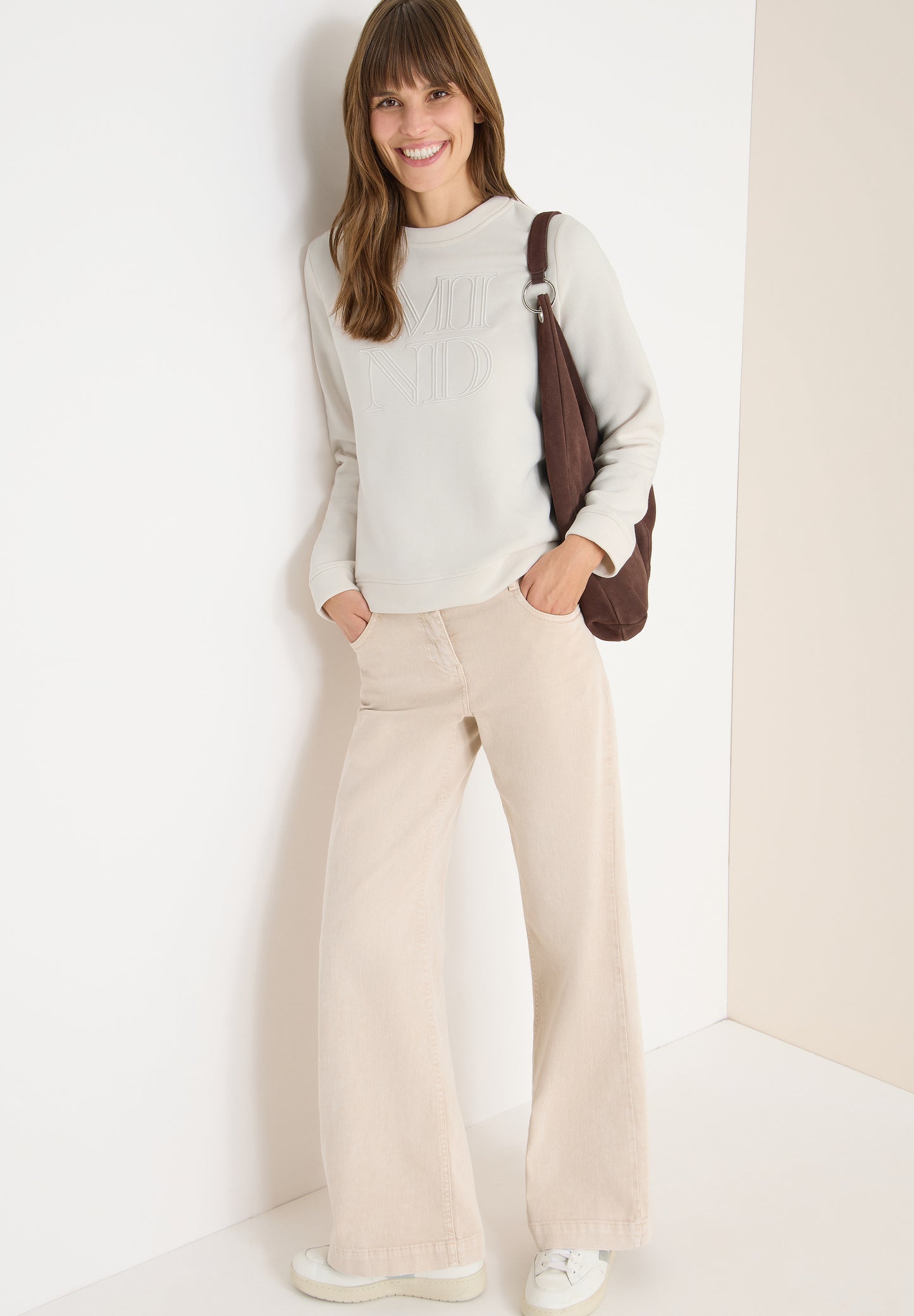 Sweatshirt mit Stickerei