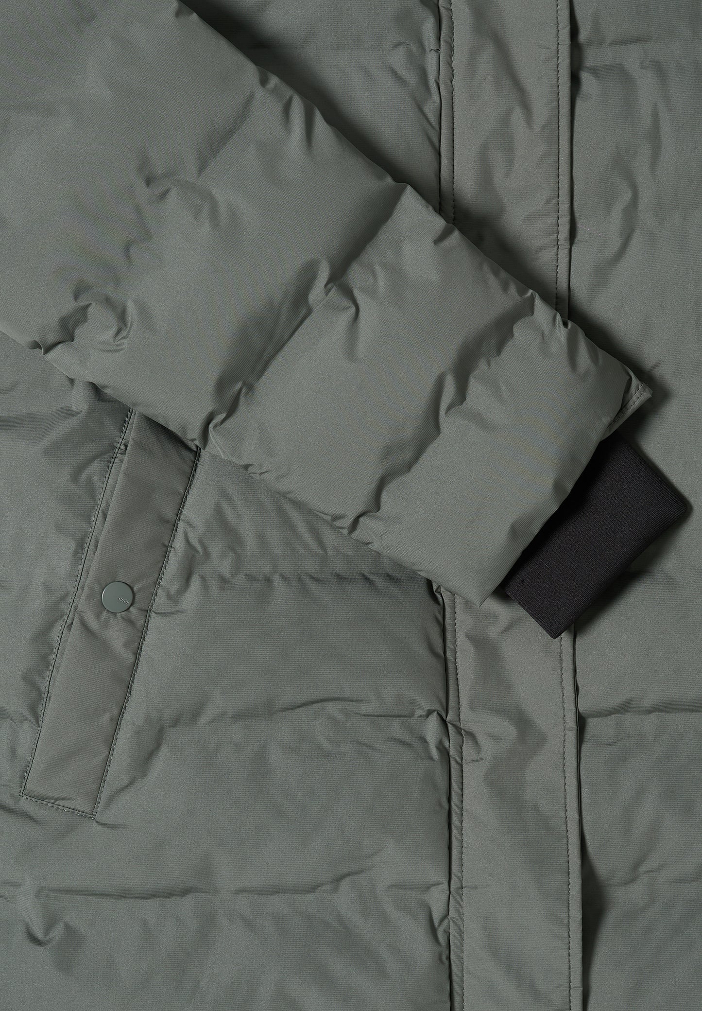 Mantel mit verklebten Nähten