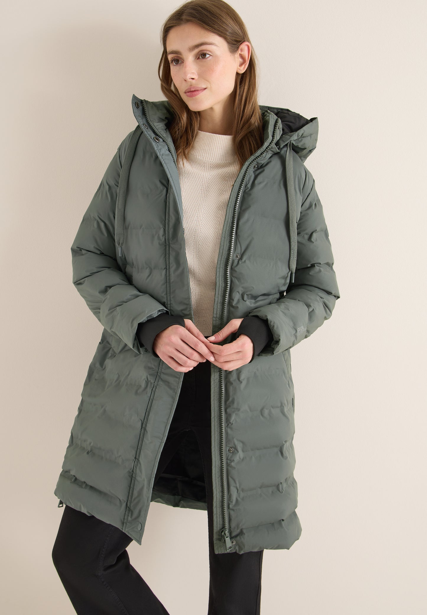 Mantel mit verklebten Nähten