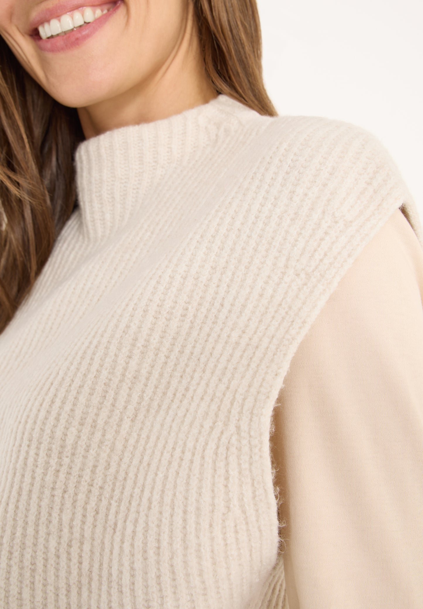 Pullunder mit Strickdetail