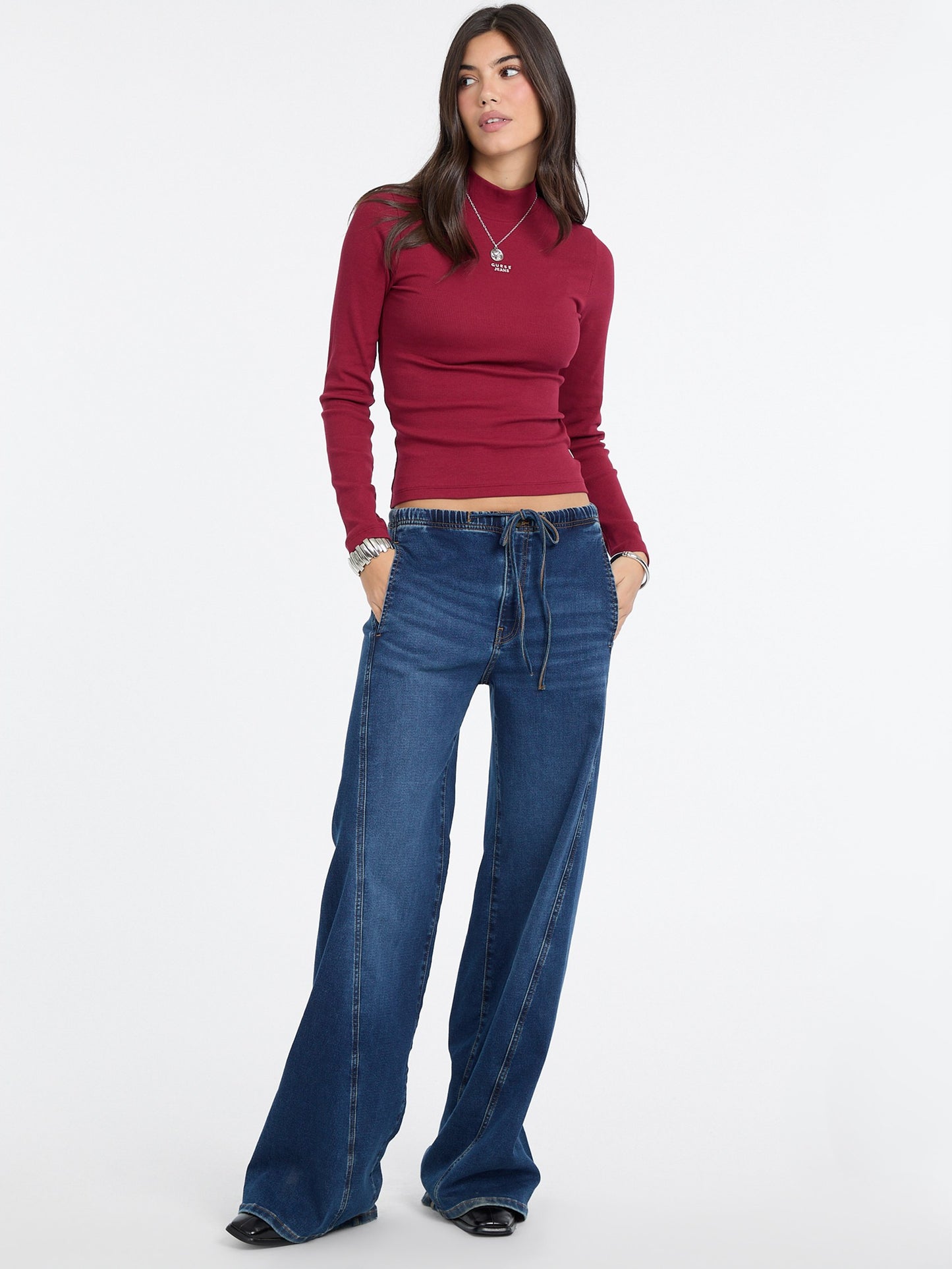 GJ LS MOCK NECK EMBRO SLIM TOP