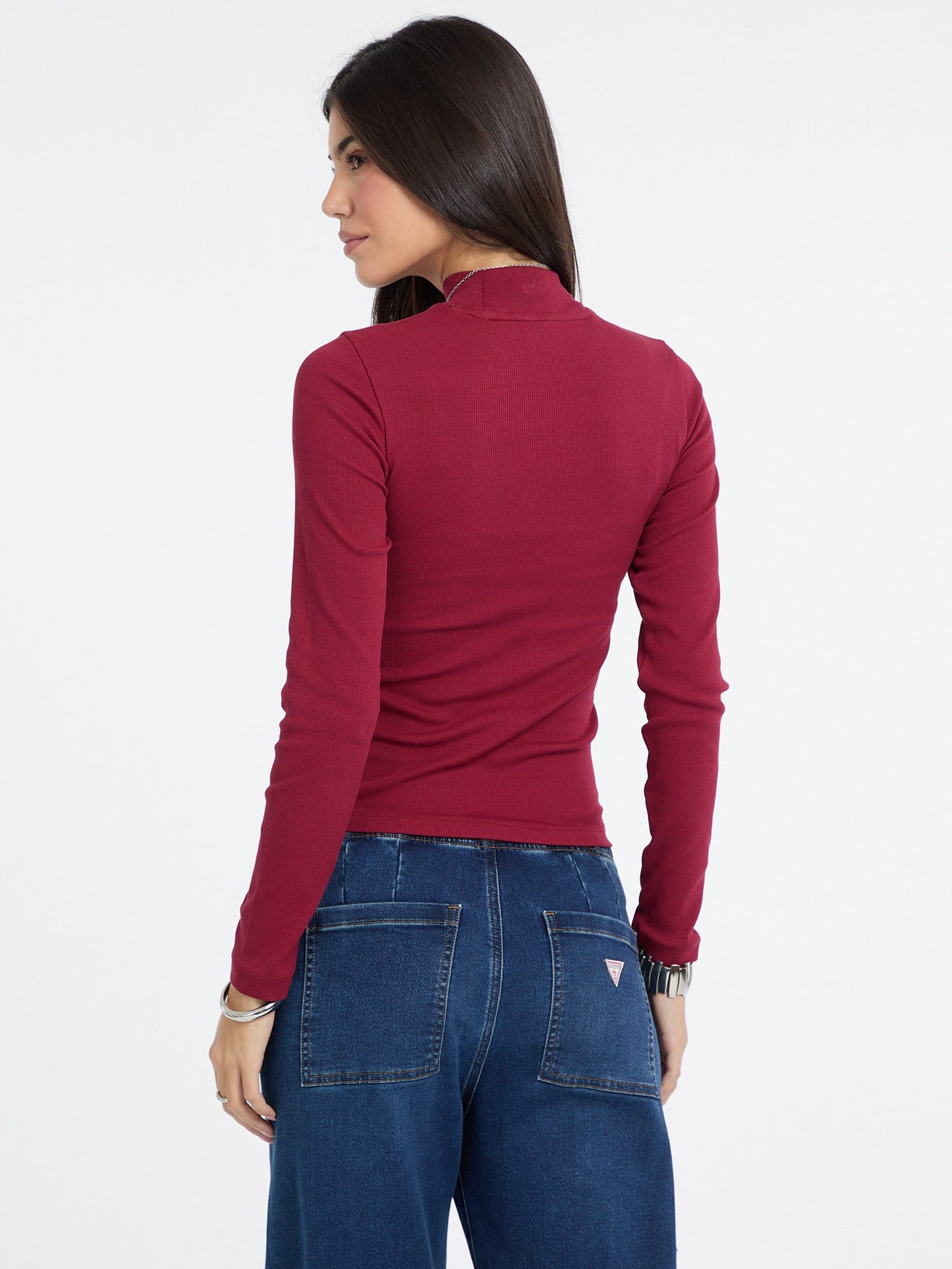 GJ LS MOCK NECK EMBRO SLIM TOP
