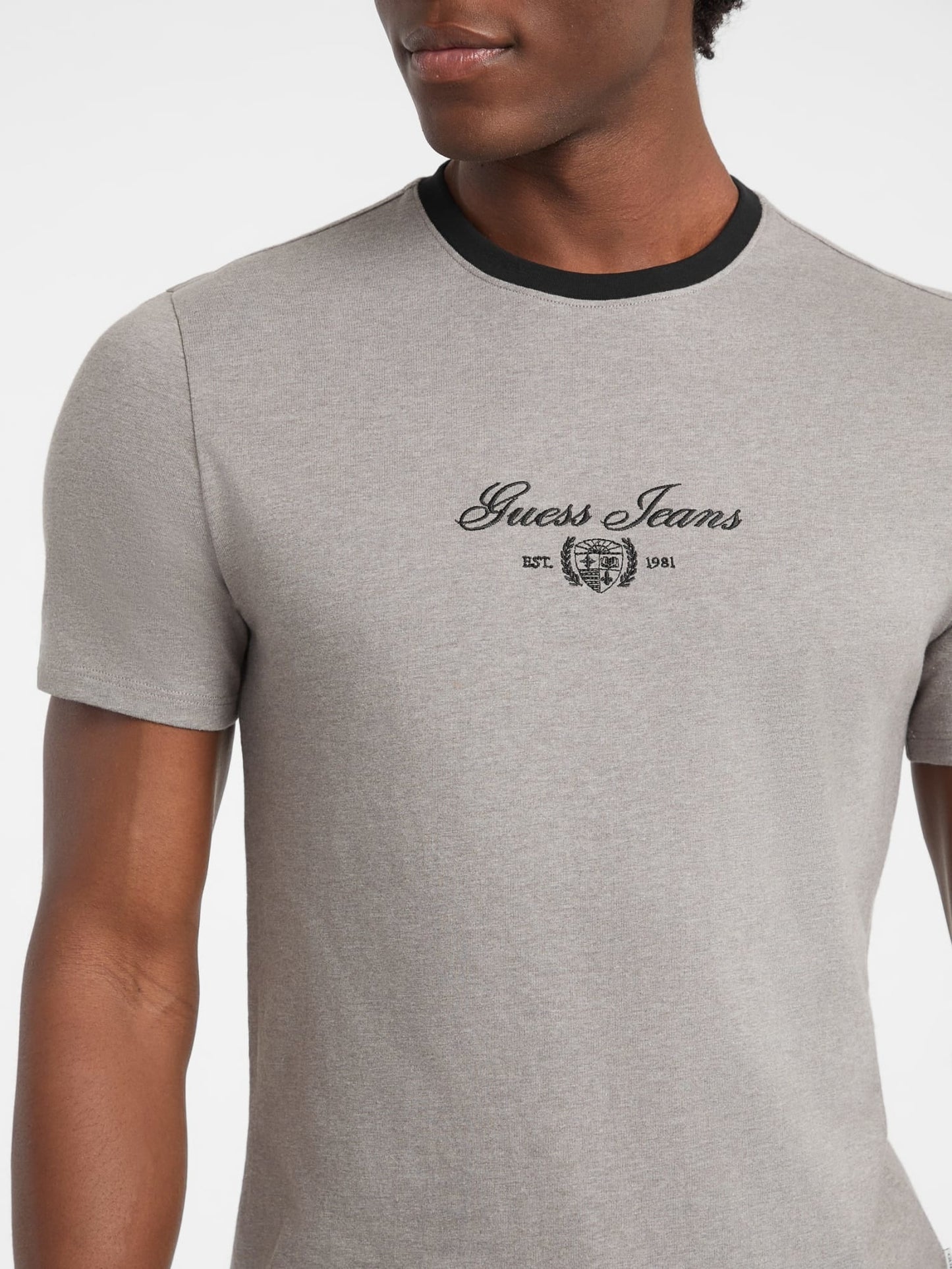 GJ SS SLIM SCRIPT TEE