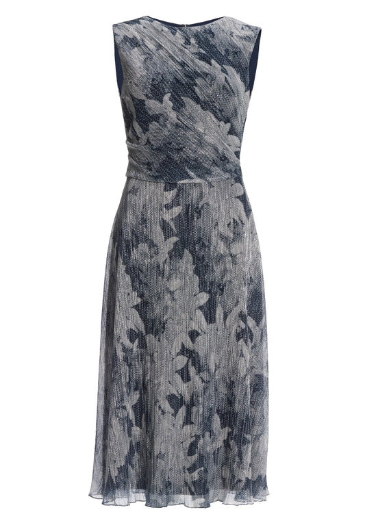 Plissiertes Kleid mit Metallicfäden