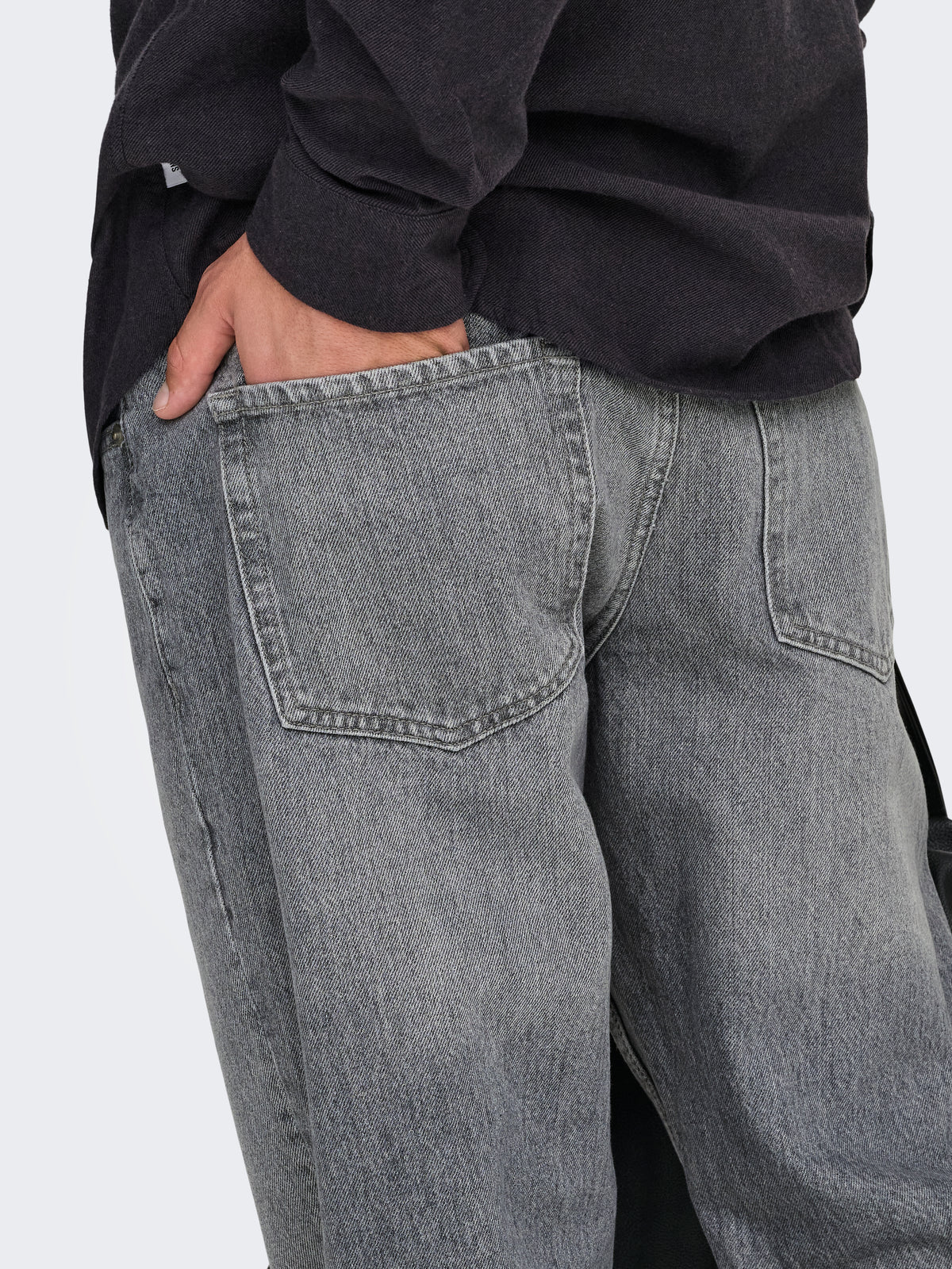 ONSEDGE STRAIGHT MG 8202 TAI DNM NOOS