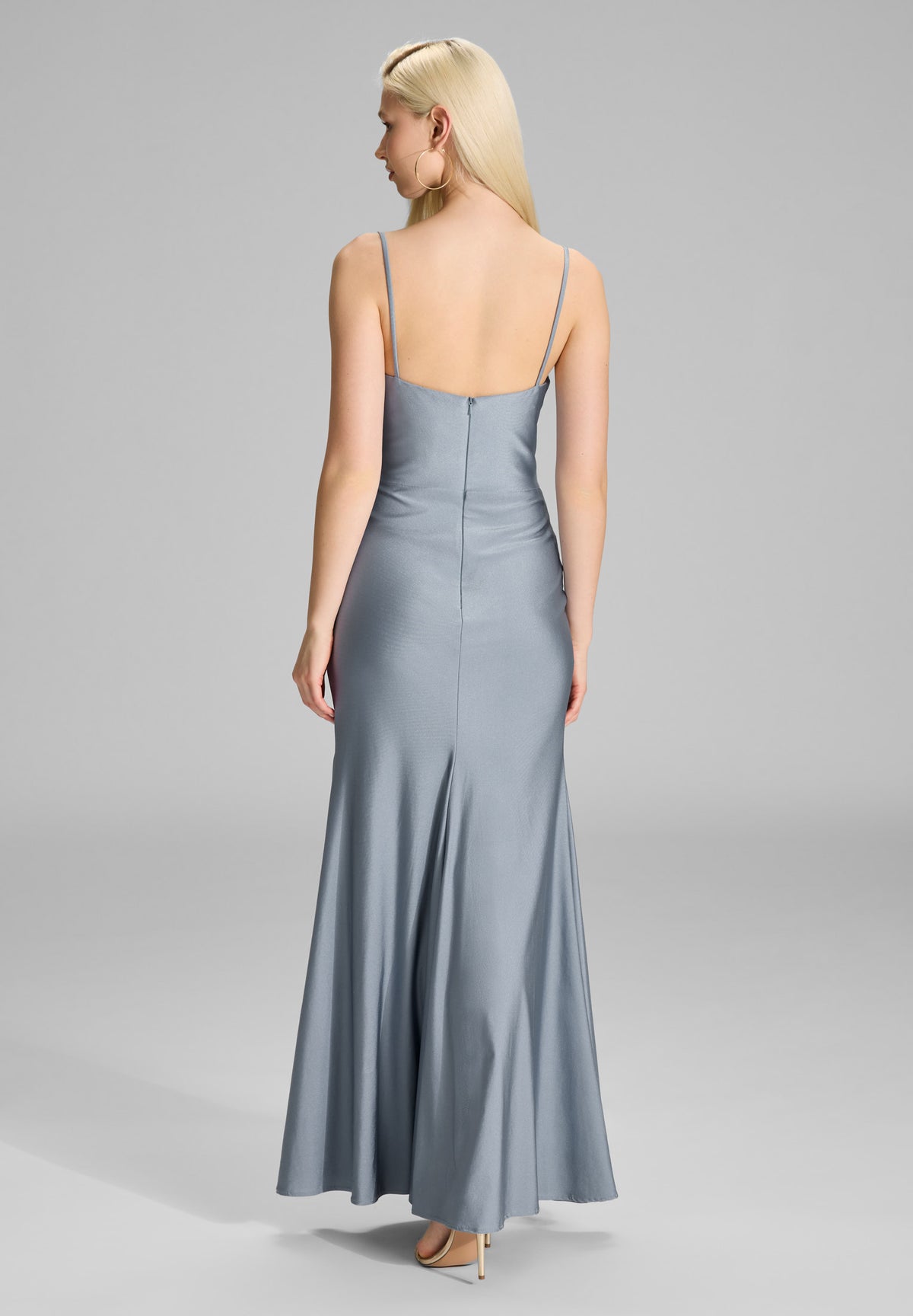 Figurbetontes Jerseykleid mit feinen Raffungen