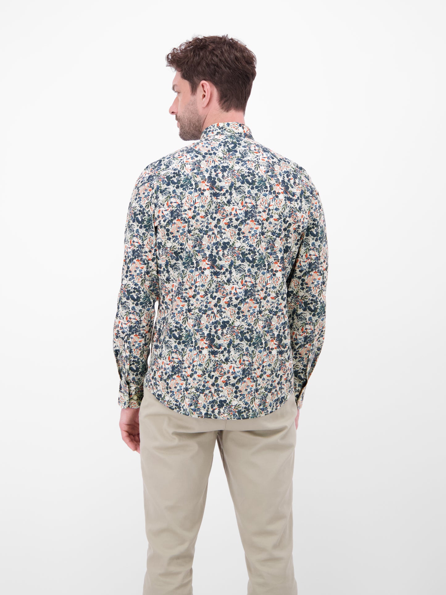 BUTTON DOWN