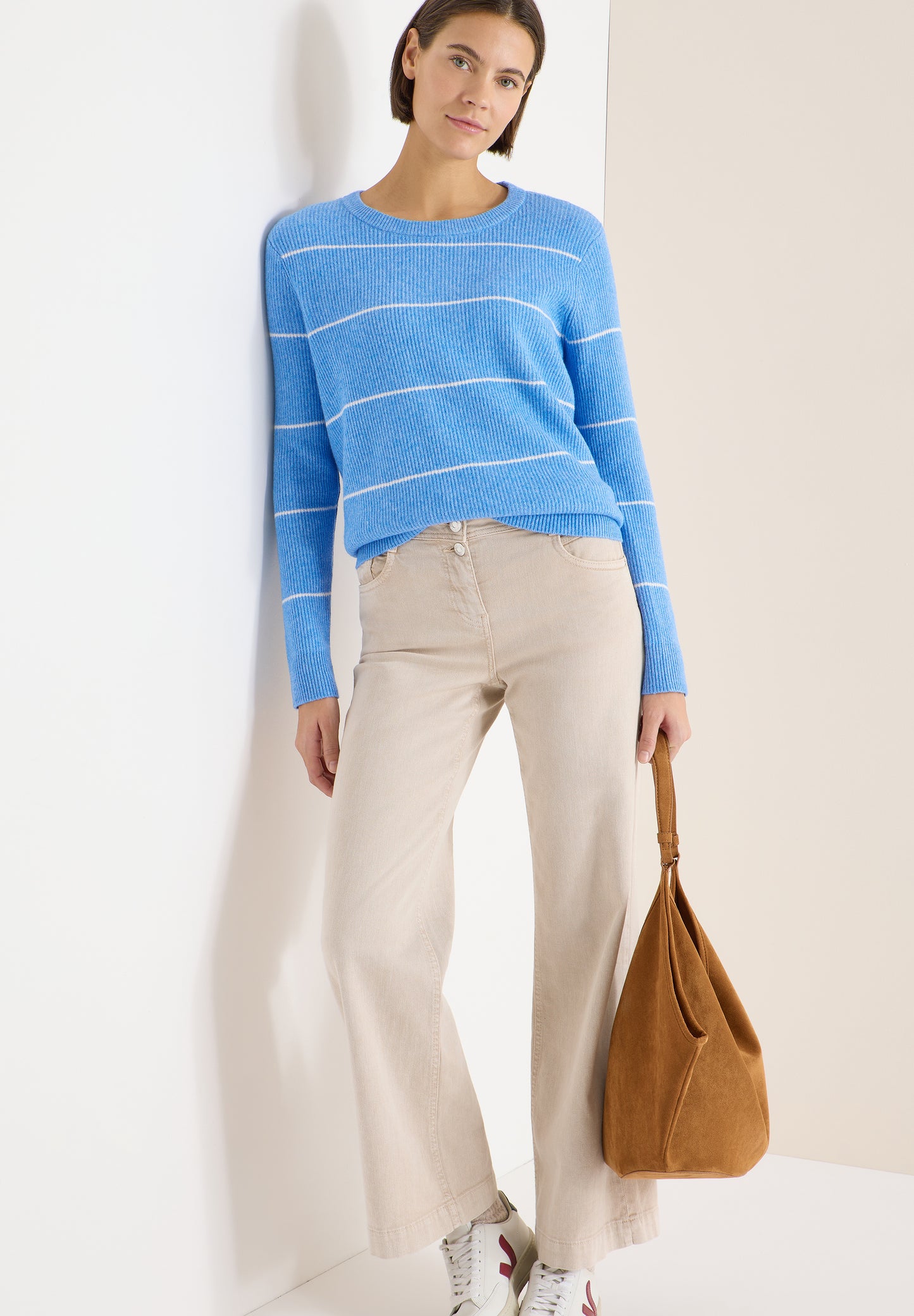 Gestreifter Strukturpullover