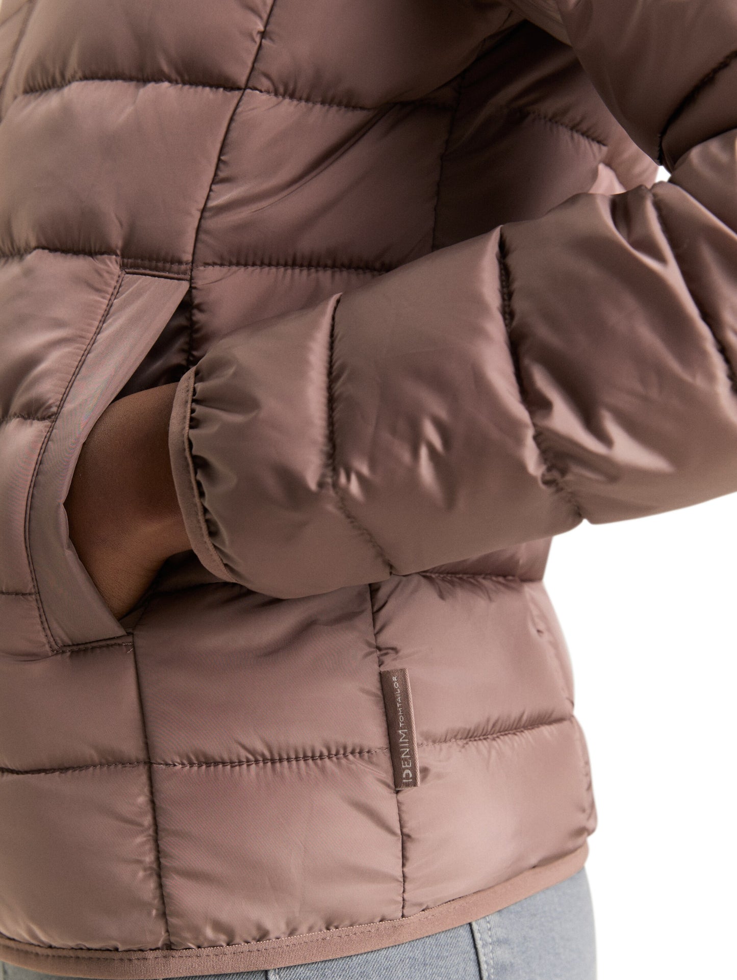 Lightweight Steppjacke mit Kapuze