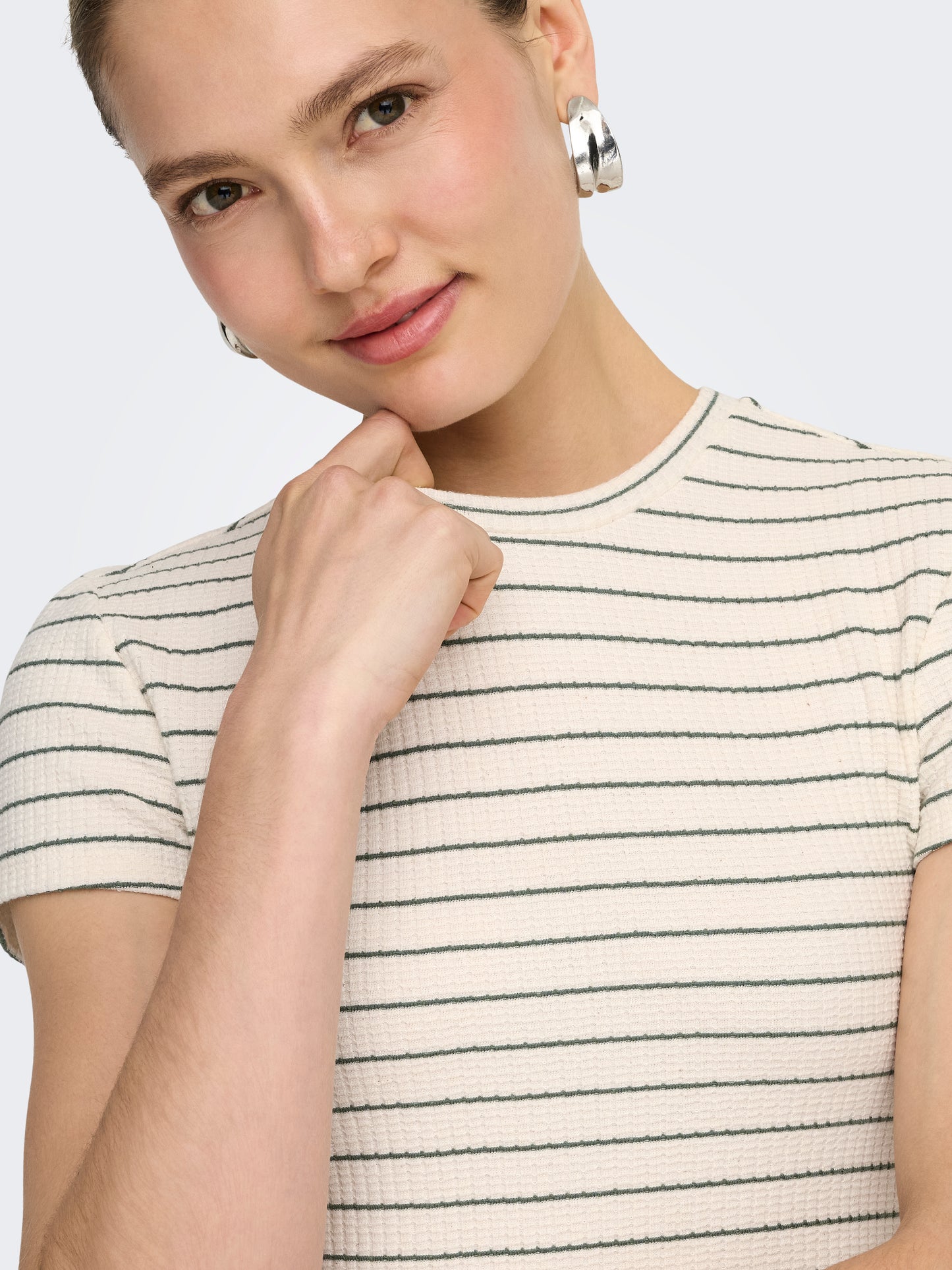 ONLANITS S/S O-NECK CROPPED TOP JRS