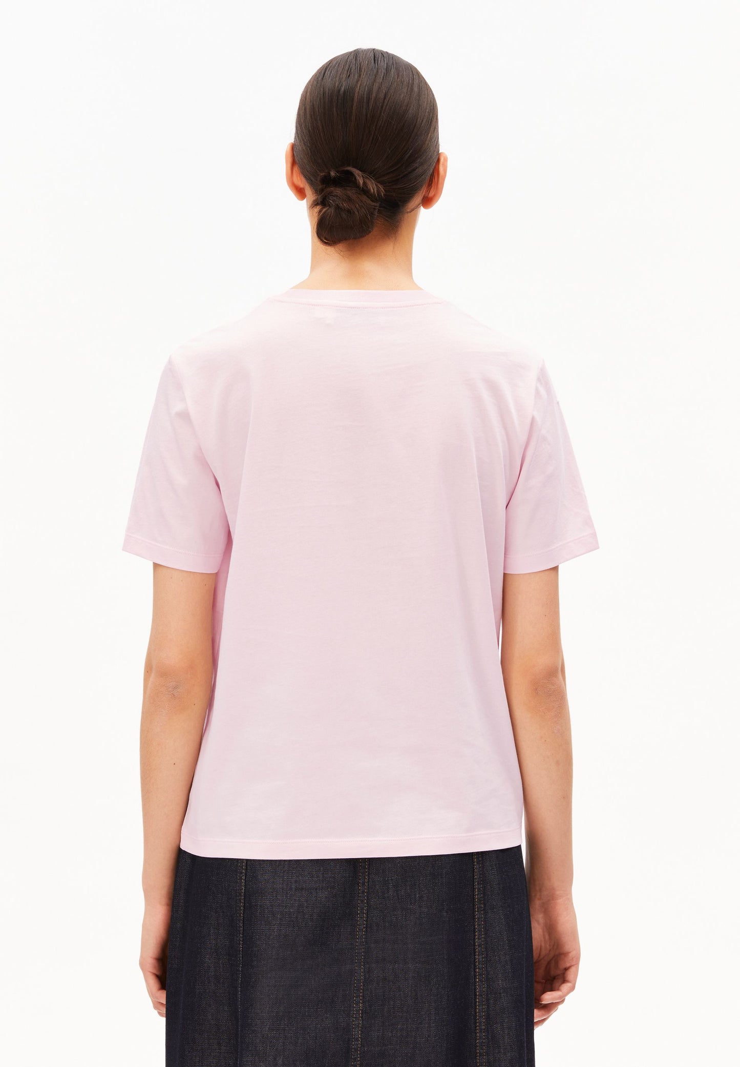 LUALAA EMBRO T-SHIRT