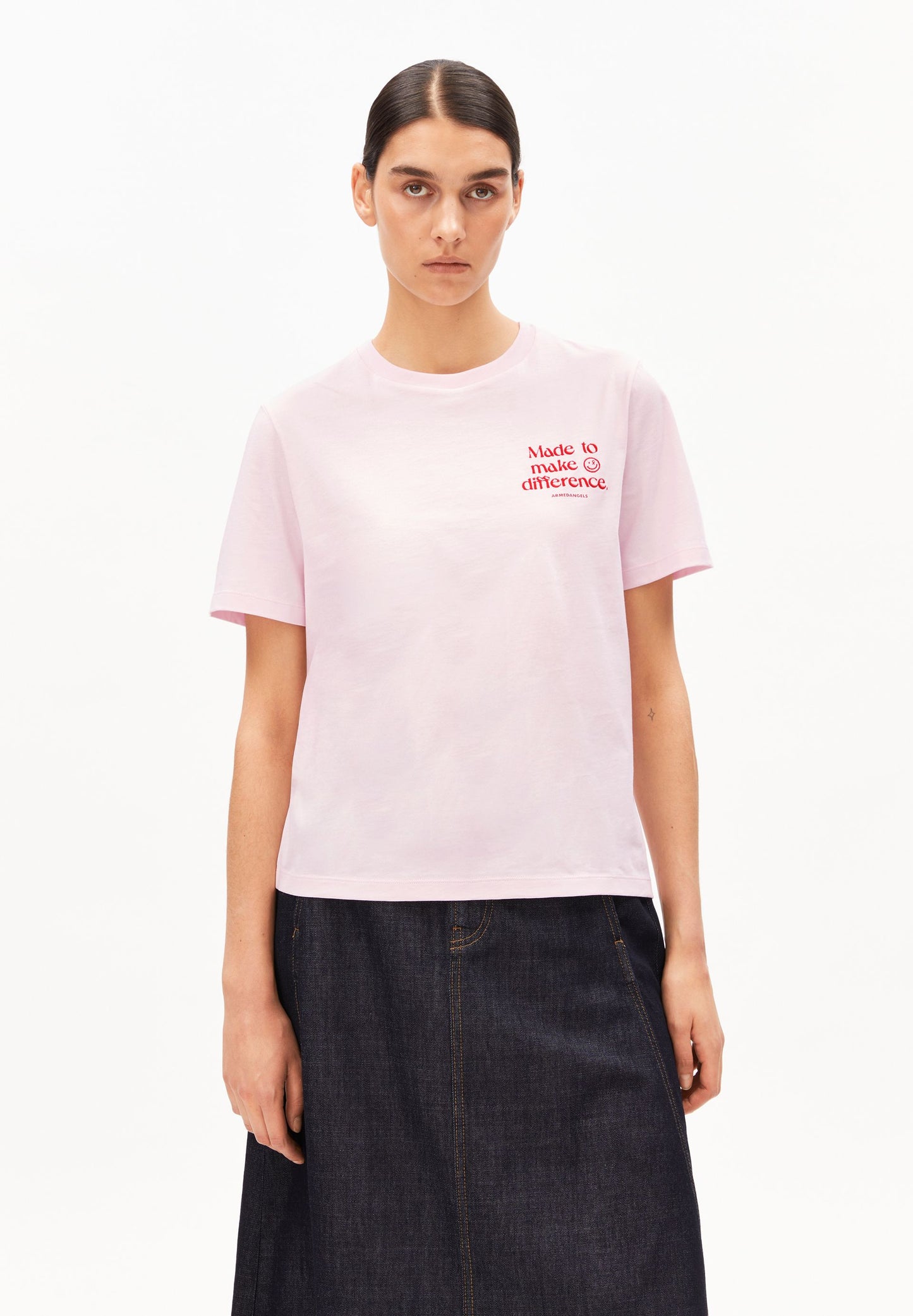 LUALAA EMBRO T-SHIRT