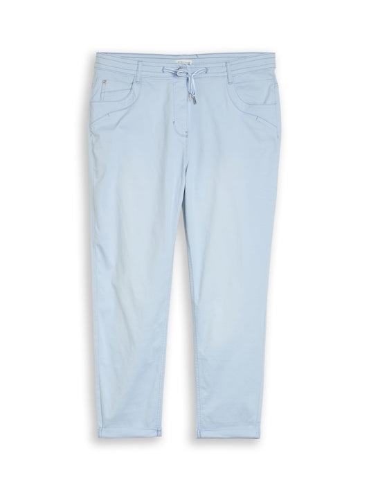 Plus Size - Cropped Slim Hose