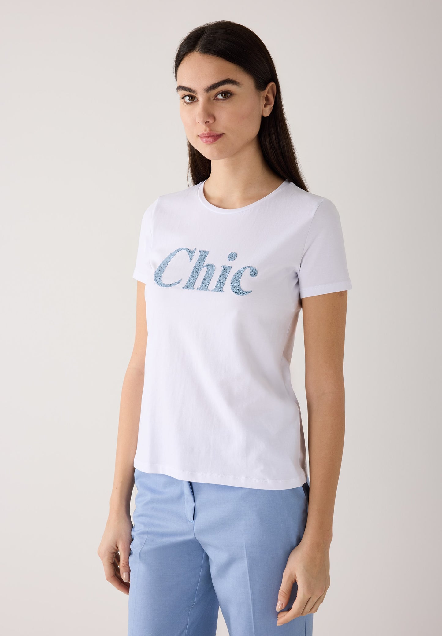 T-Shirt mit Perlenschriftzug