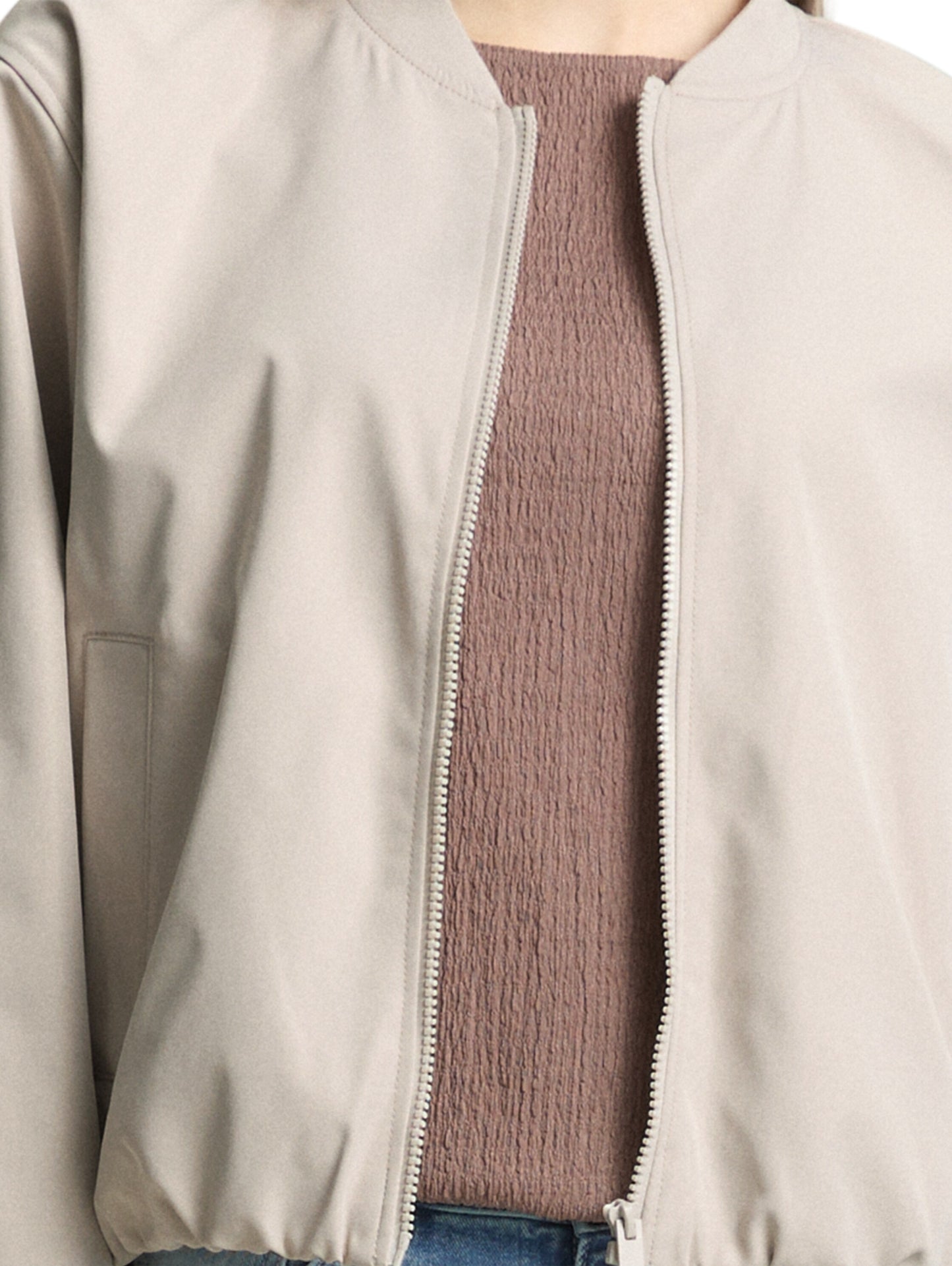 Bomberjacke aus wasserabweisendem Material