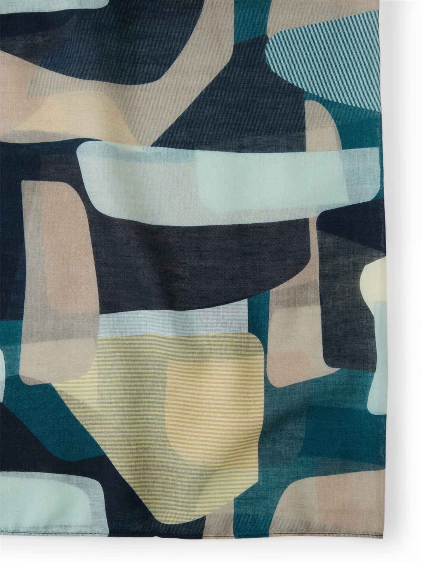 Loop-Schal mit Muster