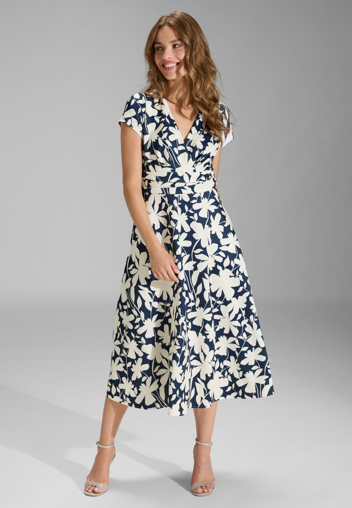 Midi Kleid aus bedrucktem Scuba
