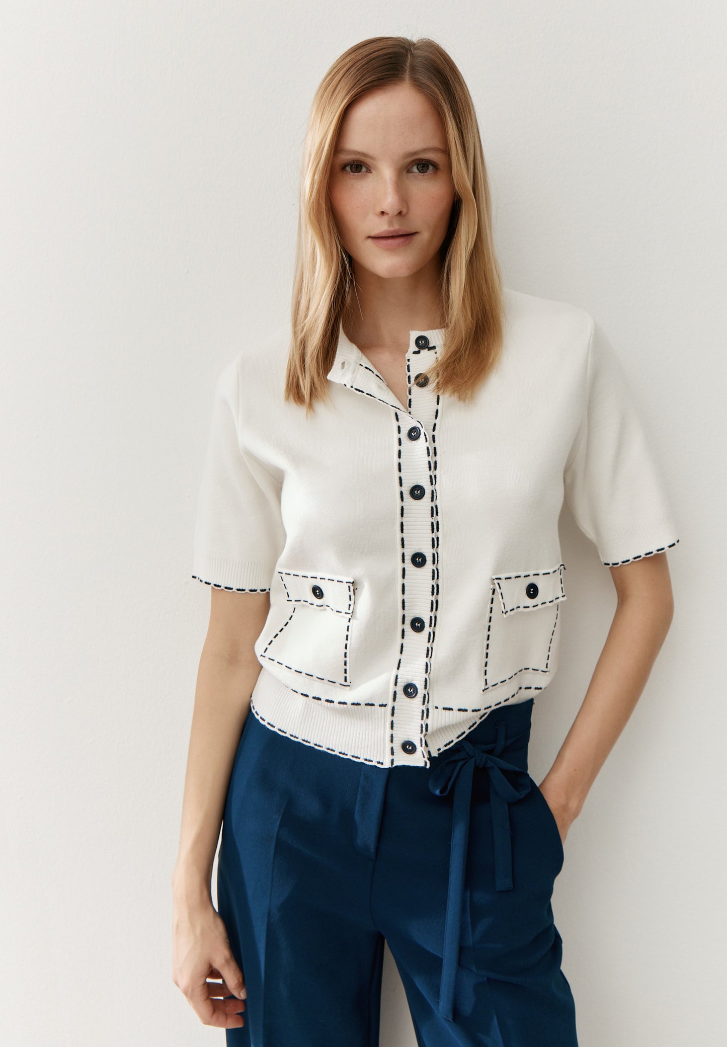 Cardigan mit Kontrastnaht