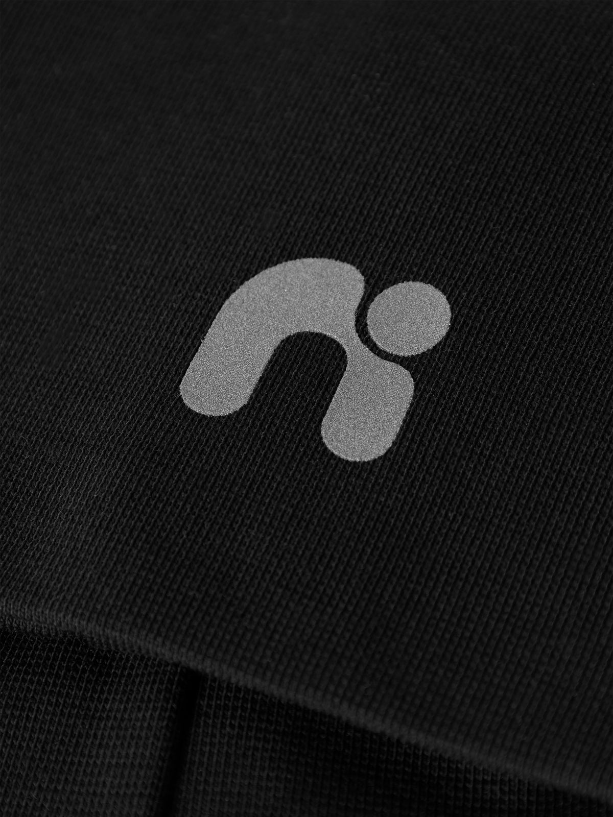 NMNMOPPY BEANIE DROP SHAPE REF LOGO