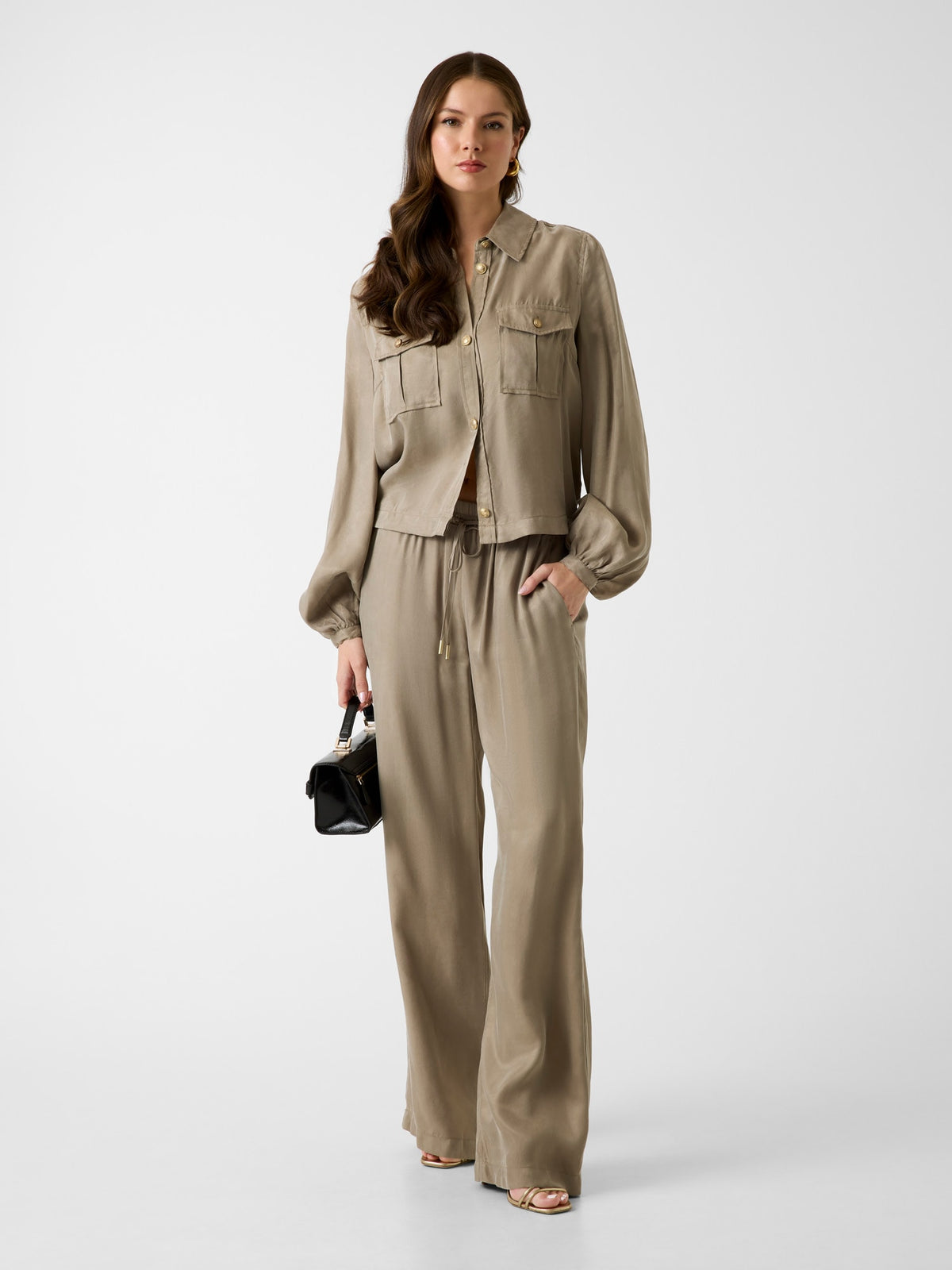 DALIA FLUID CROP SHIRT
